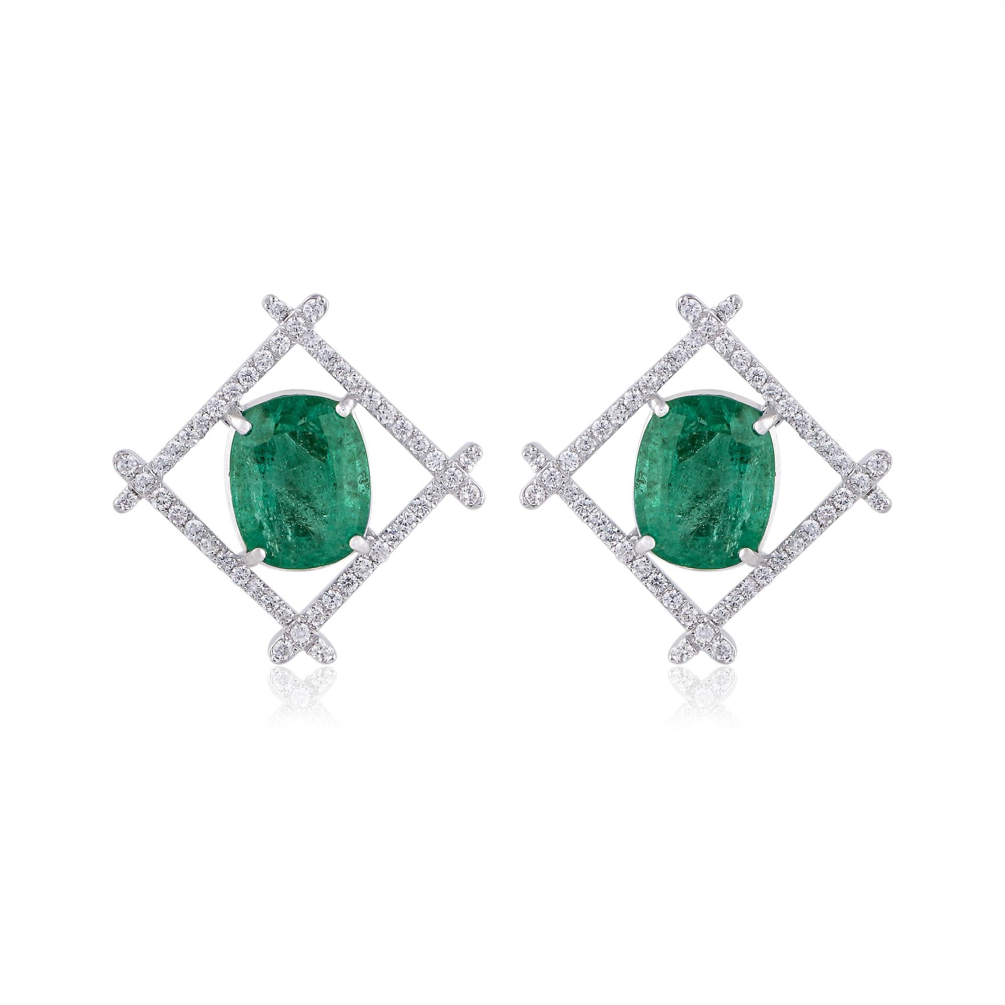 Item Code :- CN-32421
Gross Wt. :- 7.95 gm
18k White Gold Wt. :- 6.47 gm
Natural Diamond Wt. :- 0.70 Ct. ( AVERAGE DIAMOND CLARITY SI1-SI2 & COLOR H-I )
Emerald Wt. :- 6.72 Ct.

✦ Sizing
.....................
We can adjust most items to fit your