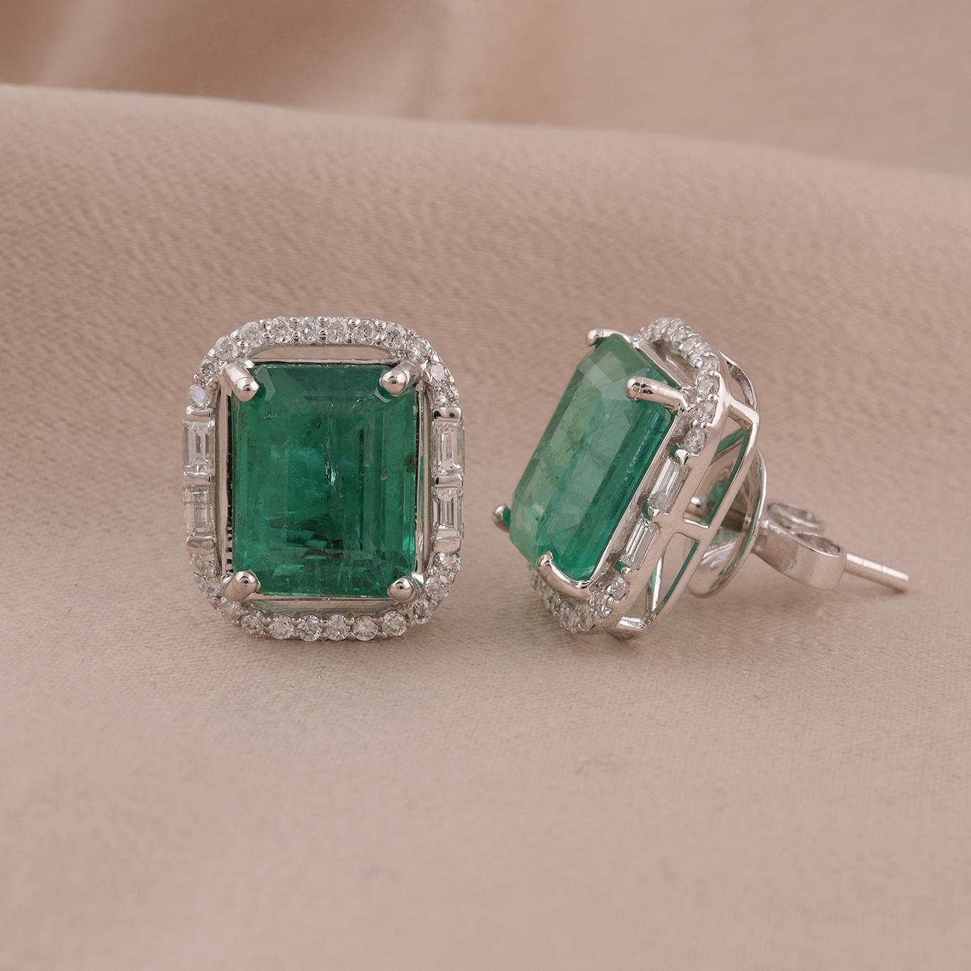 Modern Zambian Emerald Gemstone Fine Stud Earrings Baguette Diamond 18 Karat White Gold For Sale