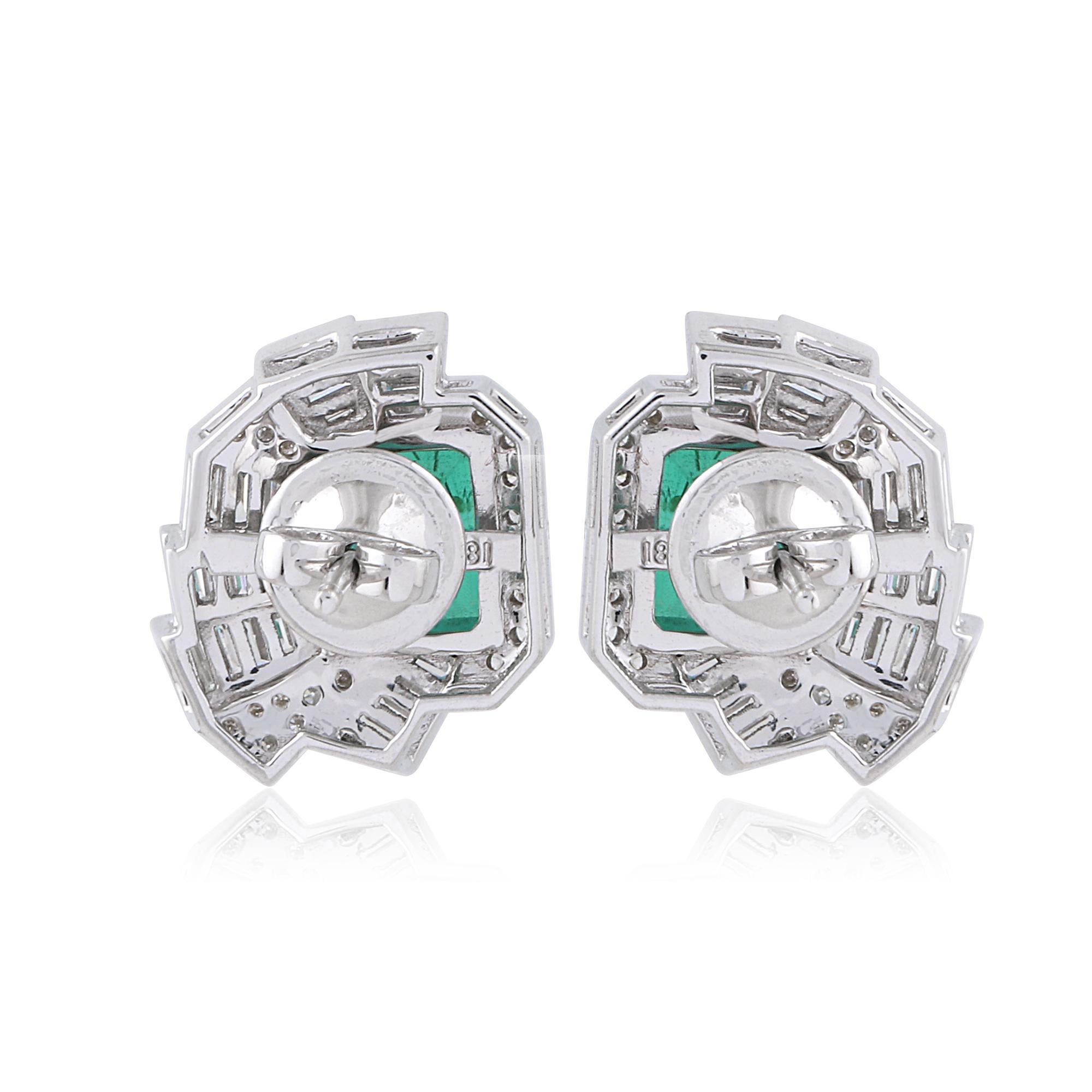 Women's Natural Emerald Gemstone Fine Stud Earrings Baguette Diamond 18 Karat White Gold For Sale