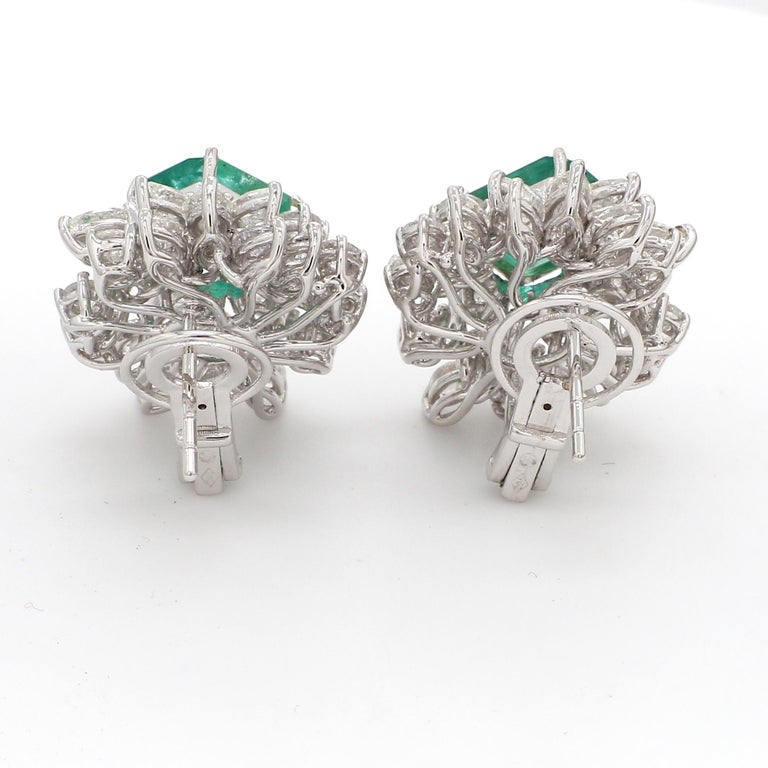 Natural Emerald Gemstone Fine Stud Earrings Marquise Diamond 18 Karat