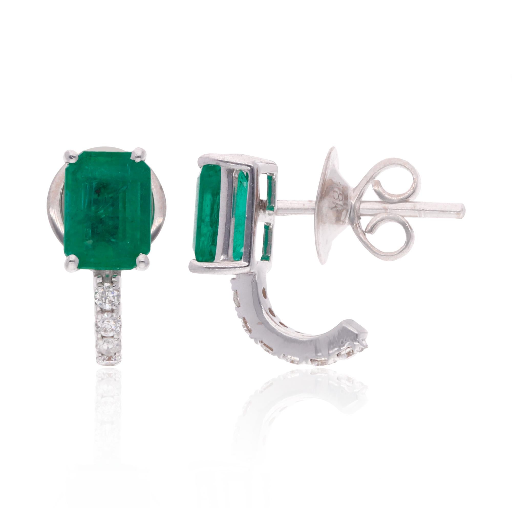 Item Code :- SEE-11450B
Gross Wt. :- 2.67 gm
18k Solid White Gold Wt. :- 2.26 gm
Natural Diamond Wt. :- 0.20 ct. ( AVERAGE DIAMOND CLARITY SI1-SI2 & COLOR H-I )
Emerald Wt. :- 1.86 ct.
Earrings Size :- 12 mm approx.

✦ Import Duties, Taxes and