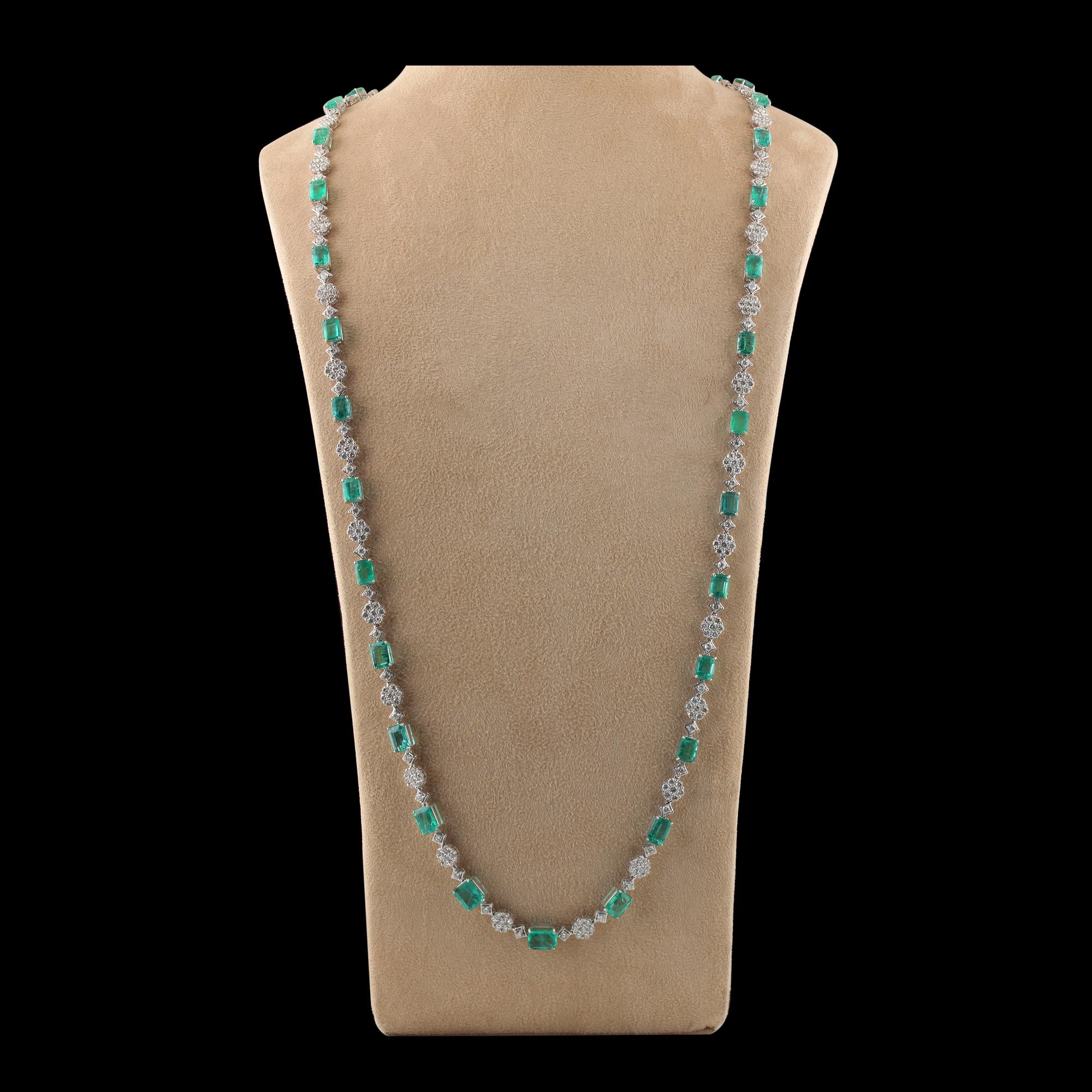 Women's Natural Emerald Gemstone Necklace Diamond 14 Karat White Gold Handmade Jewelry For Sale