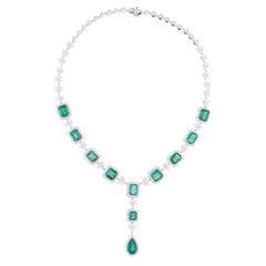 Sambische Smaragd-Edelstein-Halskette Diamant 14 Karat Weißgold Handmade Jewelry