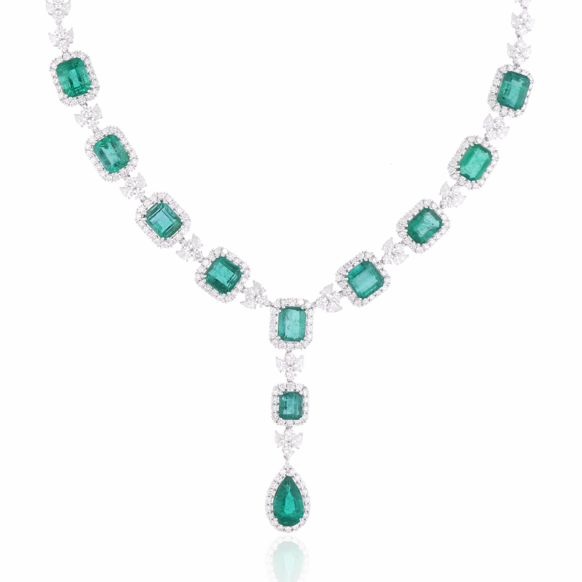 Item Code :- SEN-51287
Gross Wt. :- 46.36 gm
18k White Gold Wt. :- 37.70 gm
Natural Diamond Wt. :- 12.35 Ct. ( AVERAGE DIAMOND CLARITY SI1-SI2 & COLOR H-I )
Emerald Wt. :- 30.94 Ct.
Necklace Length :- 16 Inches Long

✦