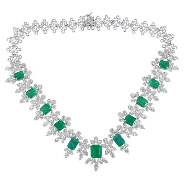 Natural Emerald Gemstone Necklace Diamond Pave 18 Karat White Gold Fine Jewelry For Sale at 1stDibs