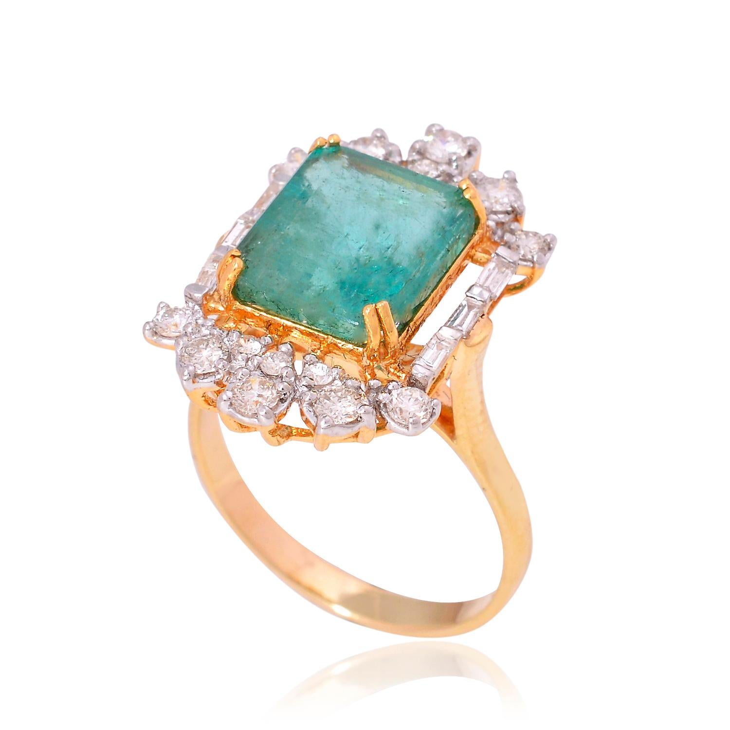 For Sale:  Natural Emerald Gemstone Ring Baguette Diamond 14 Karat Yellow Gold Fine Jewelry 2