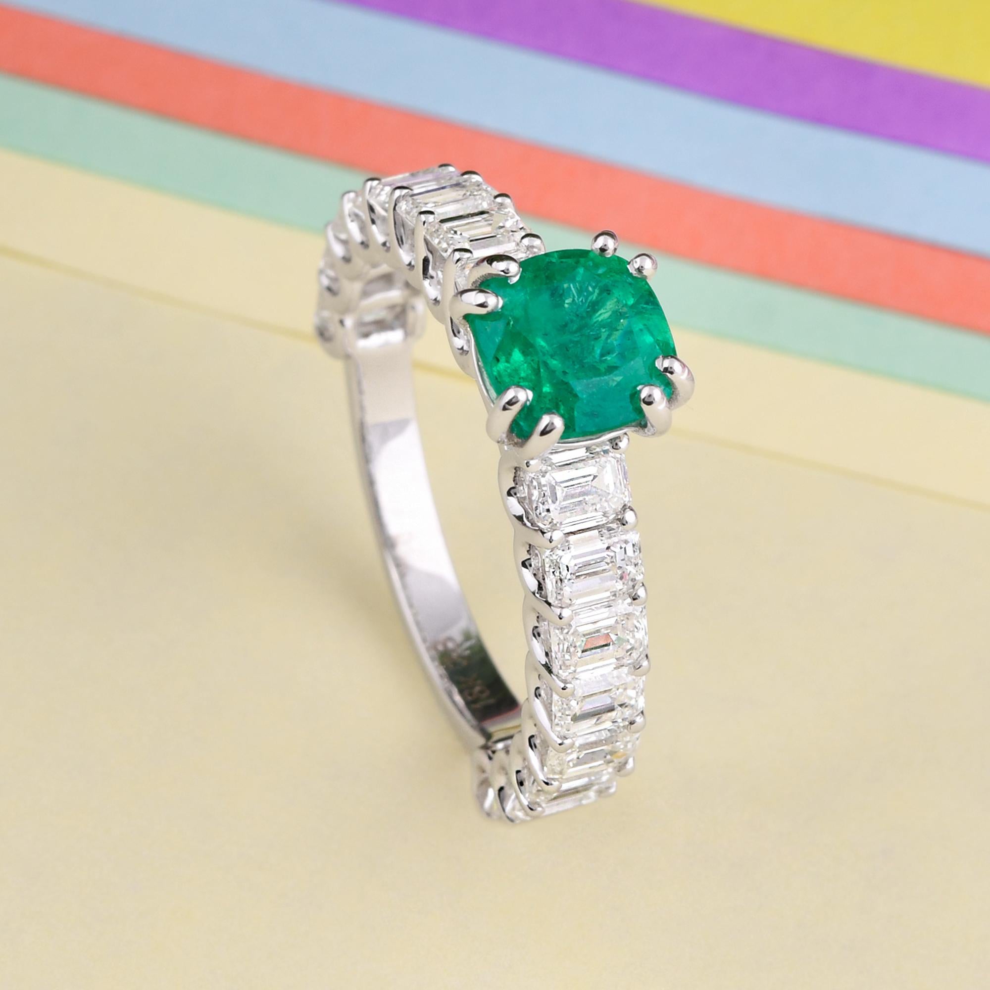 For Sale:  Natural Emerald Gemstone Ring Emerald Cut Diamond 18 Karat White Gold Jewelry 2