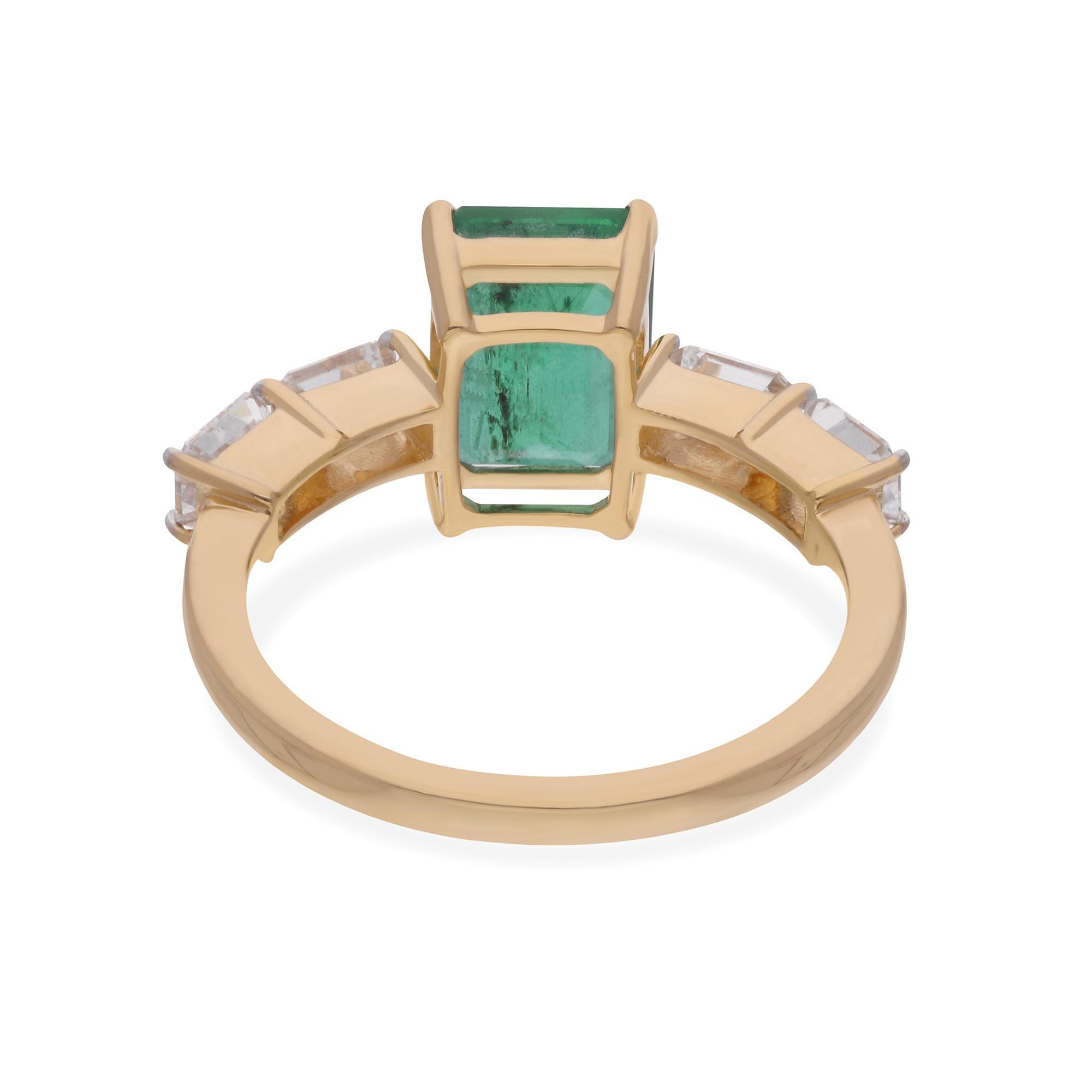 De las mujeres Zambian Emerald Gemstone Ring Emerald Cut Diamond 18 Karat Yellow Gold Jewelry en venta