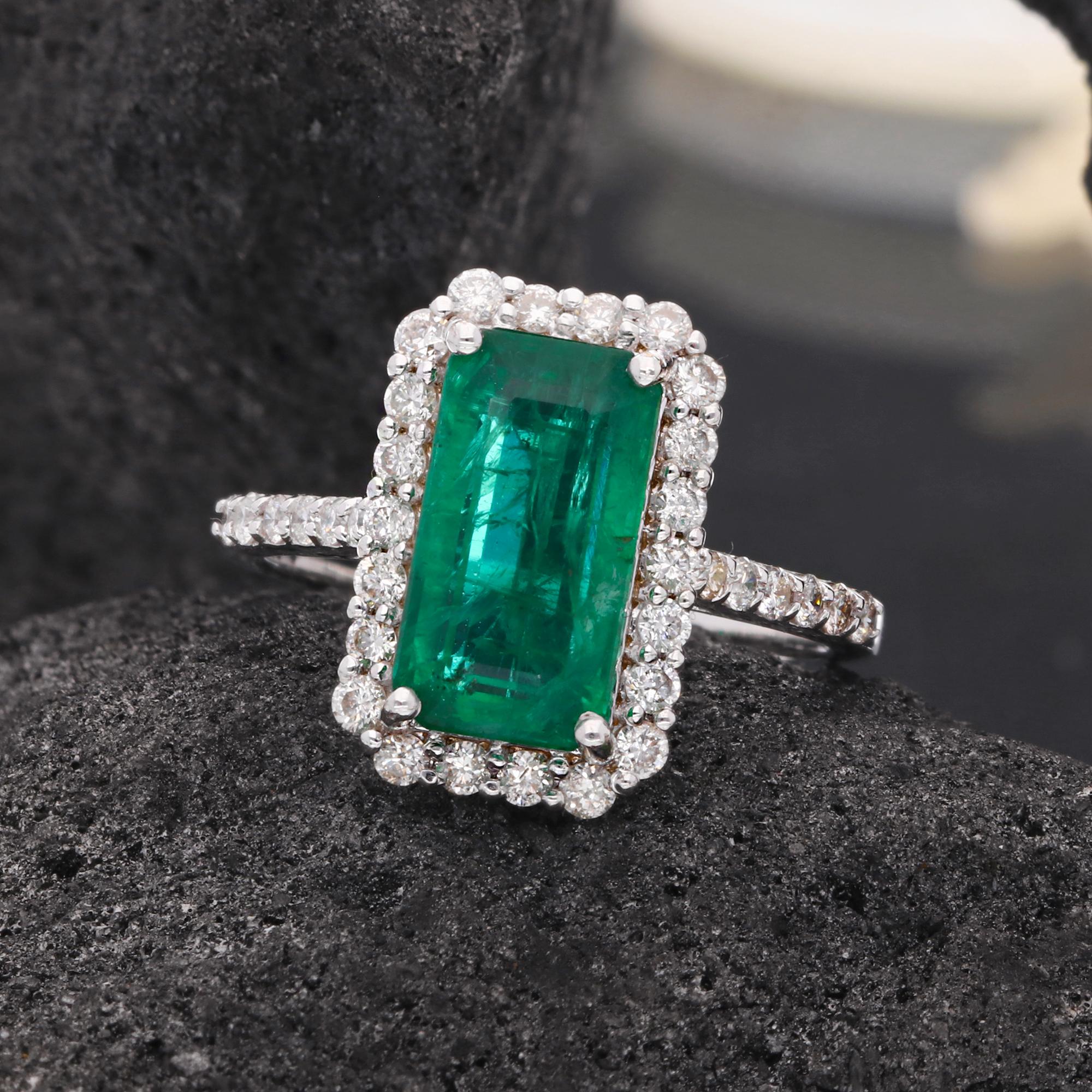 For Sale:  Natural Emerald Gemstone Ring SI Clarity HI Color Diamond 18 Karat White Gold 4