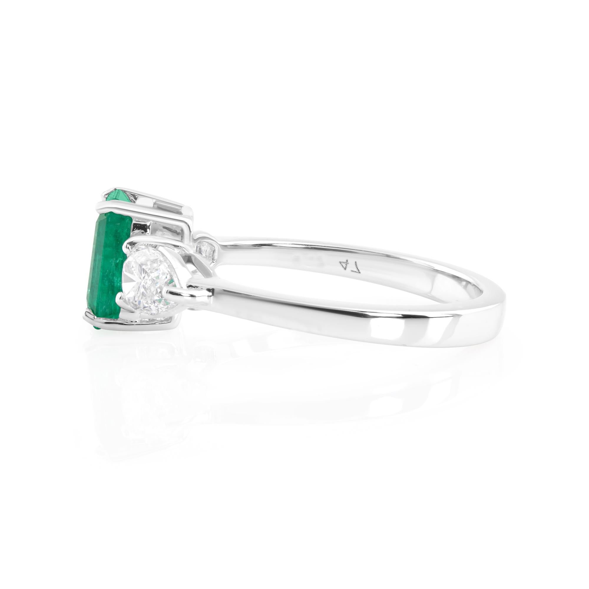 Zambian Emerald Gemstone Ring SI/HI Pear Diamond 14 Karat White Gold Jewelry In New Condition For Sale In Diera, Dubai