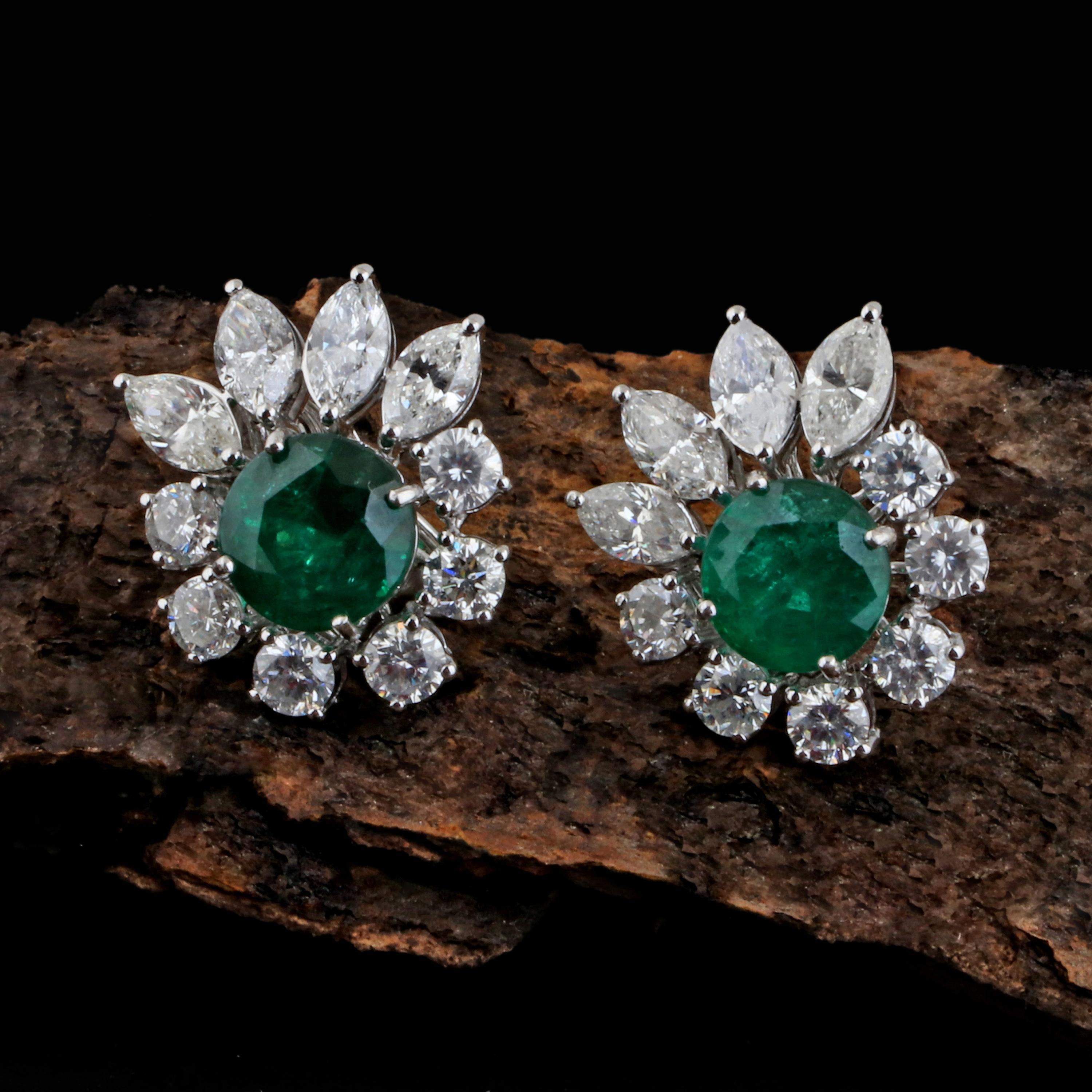 Round Cut Zambian Emerald Gemstone Stud Earrings Diamond 18 Karat White Gold Fine Jewelry For Sale