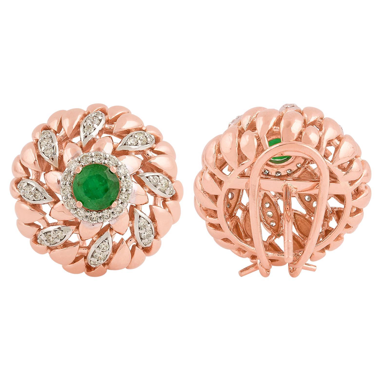Boucles d'oreilles en or rose 18 carats avec pavage de diamants et pierres précieuses en émeraude naturelle