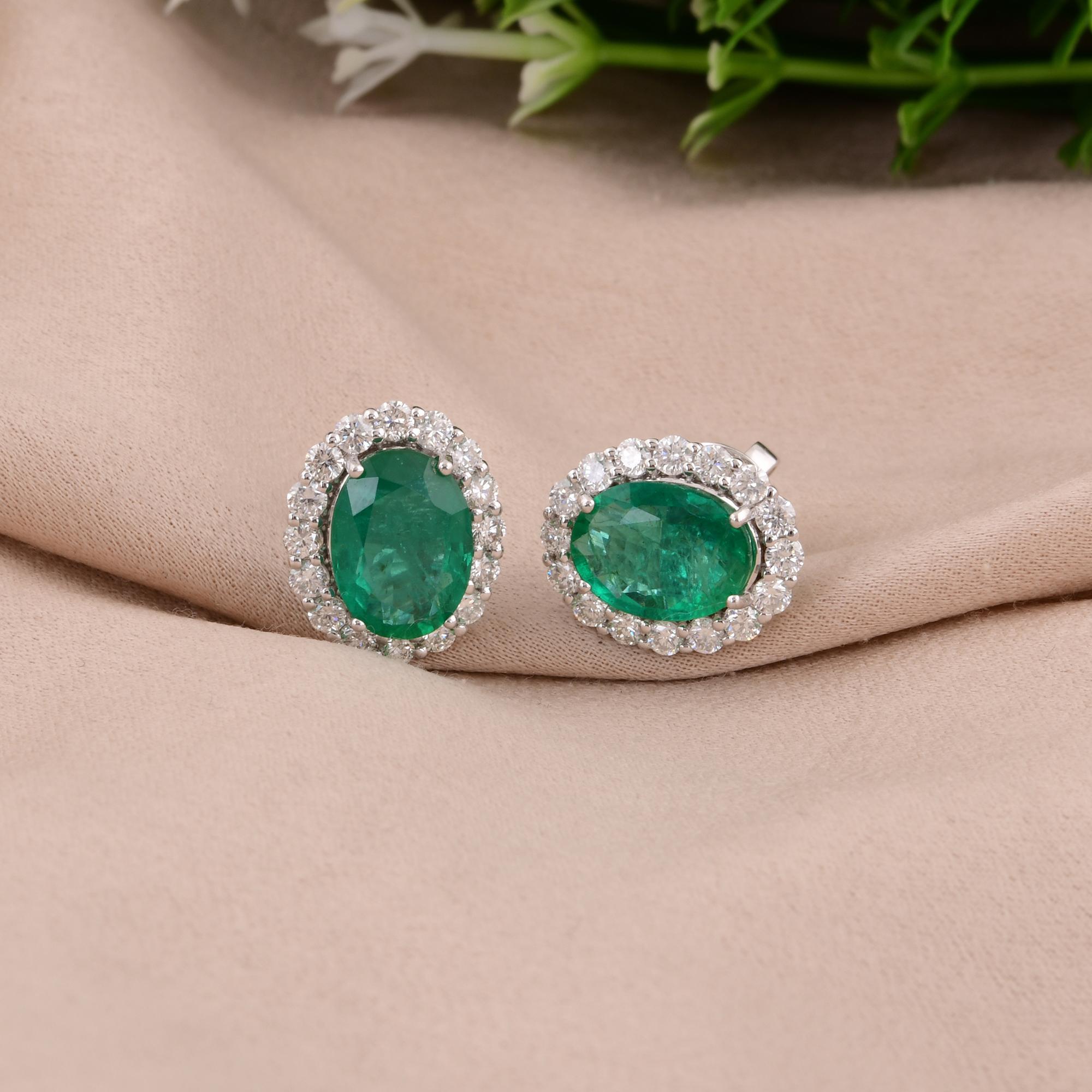 Zambian Emerald Gemstone Stud Earrings SI/H Diamond 18 Karat White Gold Jewelry In New Condition For Sale In Diera, Dubai