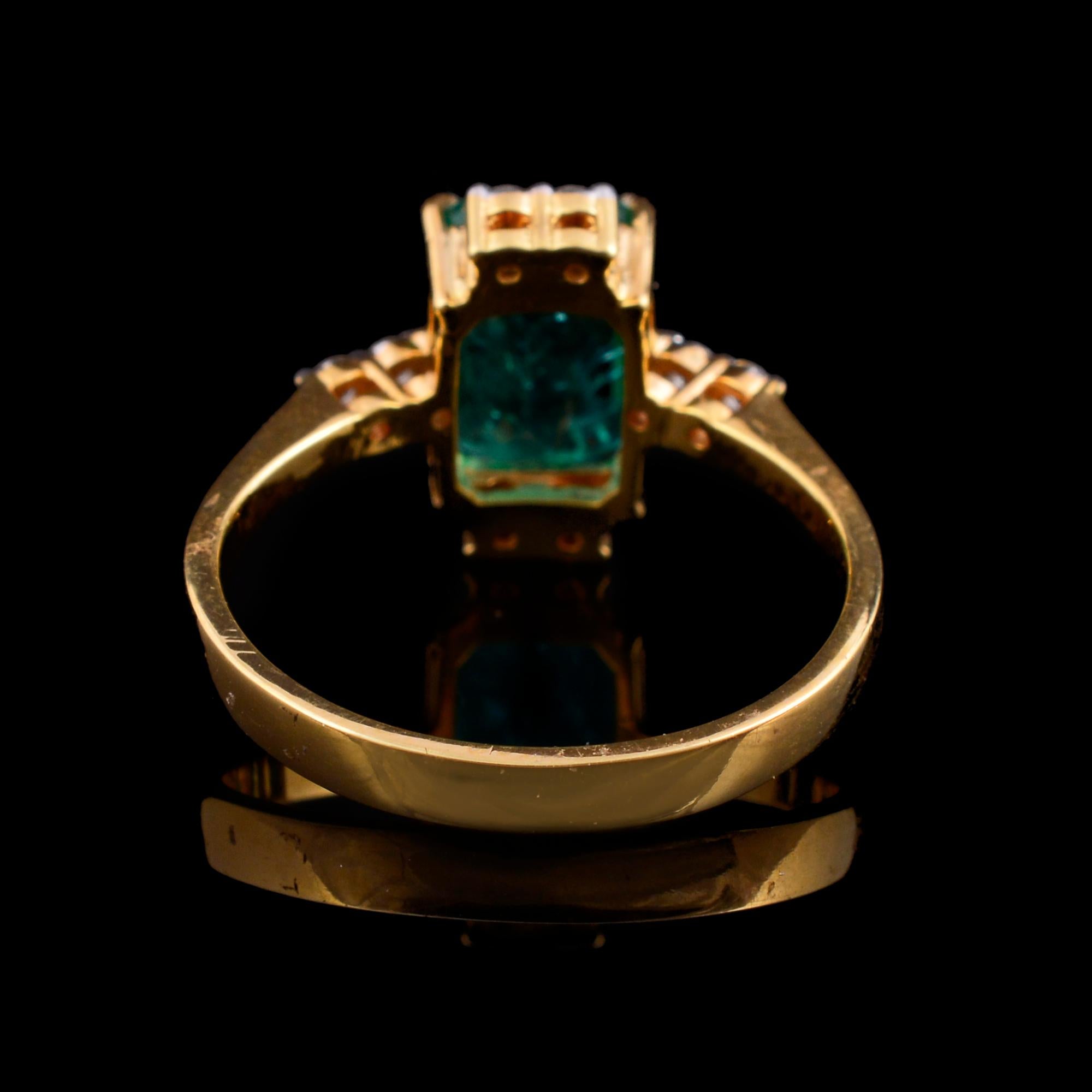 Im Angebot: Natürlicher Smaragd Edelstein Ehering Diamant 18k Gelbgold Handmade Jewelry () 4