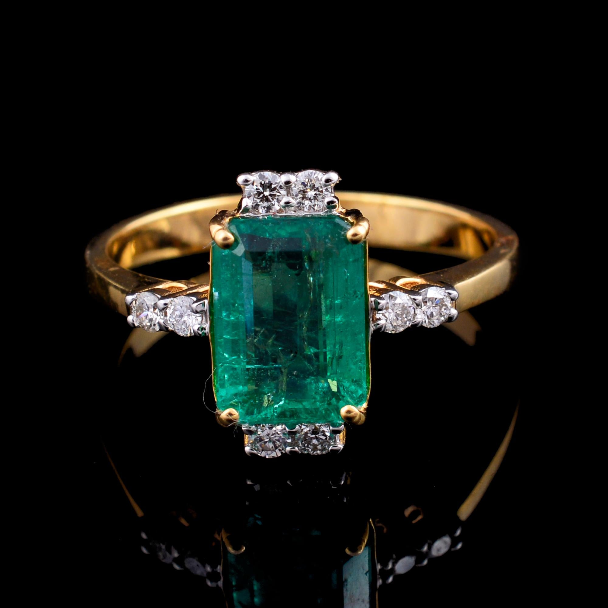 Im Angebot: Natürlicher Smaragd Edelstein Ehering Diamant 18k Gelbgold Handmade Jewelry () 5