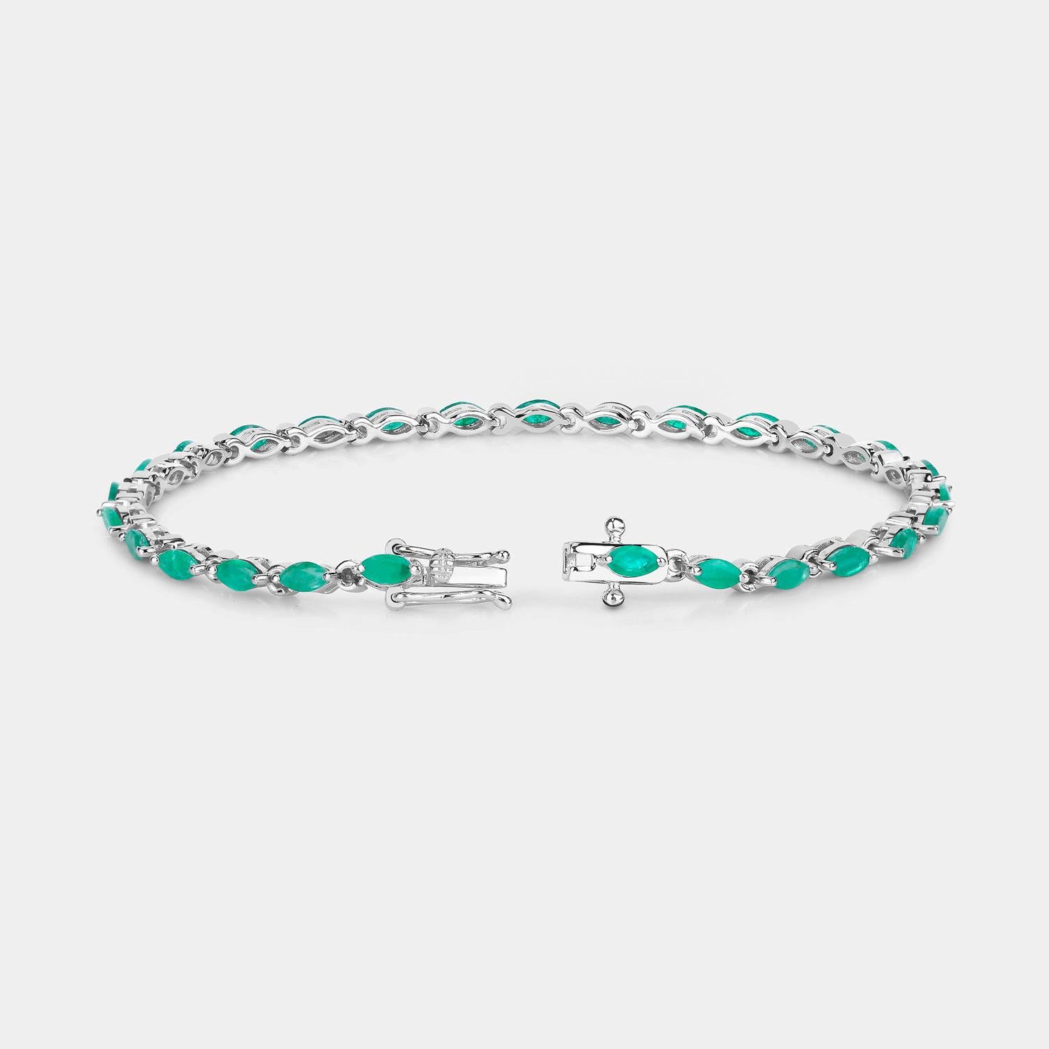 Bracciale A Link con smeraldo dello Zambia 3,23 carati A. Silver In condizioni ottime in vendita a Aliso Viejo, CA