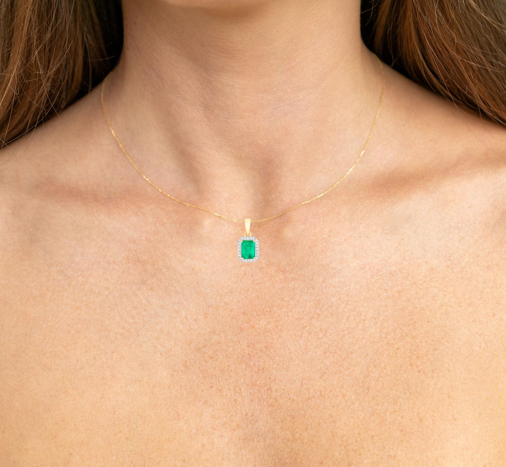 It comes with the Gemological Appraisal by GIA GG/AJP
All gemstones are natural
Zambian Emerald = 1.64 Carats
24 Diamonds = 0.15 Carats
Metal: 14K Yellow Gold
Dimensions: 19 x 9 mm
Chain Included: 14K Yellow Gold
Chain Length: 16 Inches