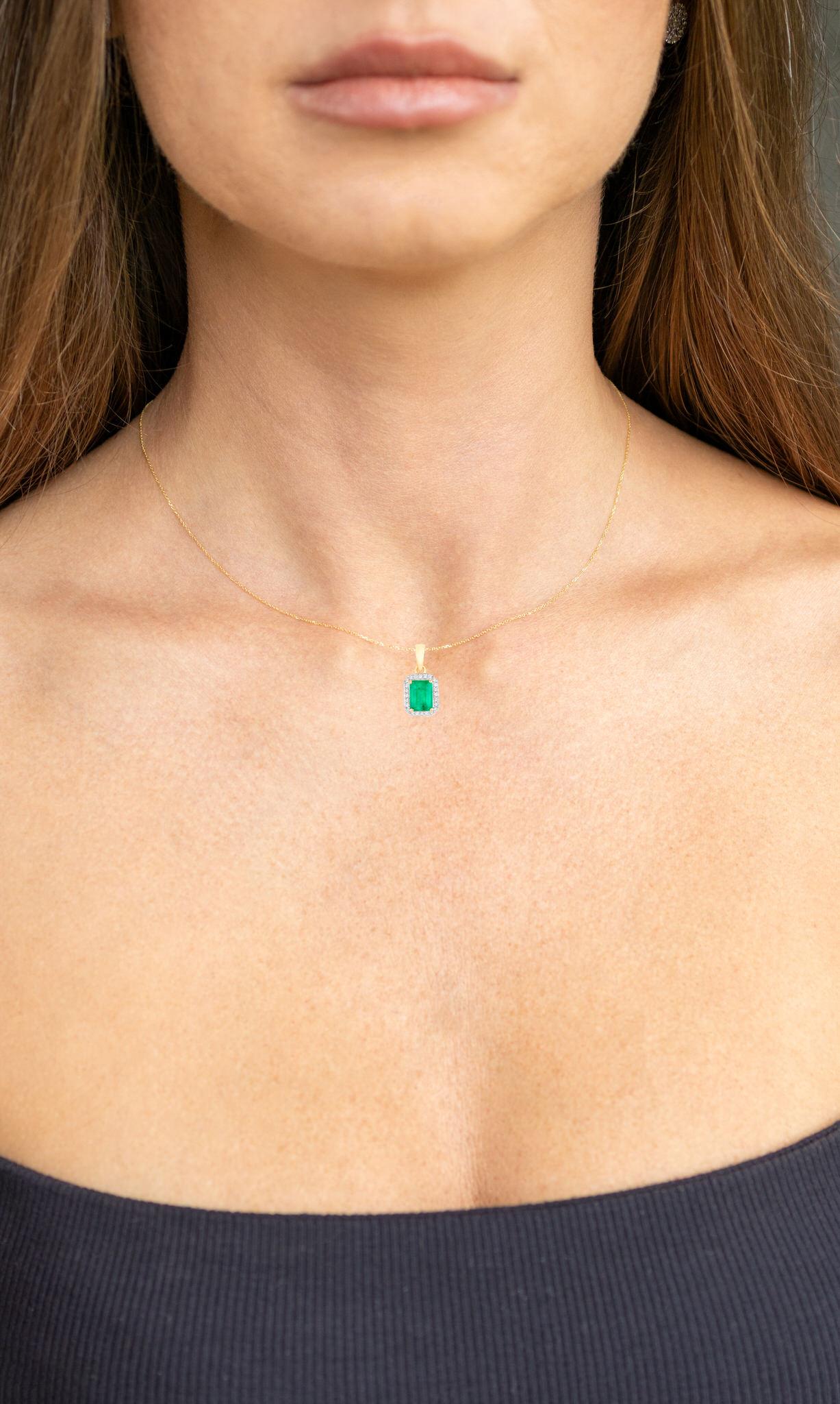 Emerald Cut Zambian Emerald Pendant Necklace Diamonds 1.79 Carats 14K Yellow Gold For Sale