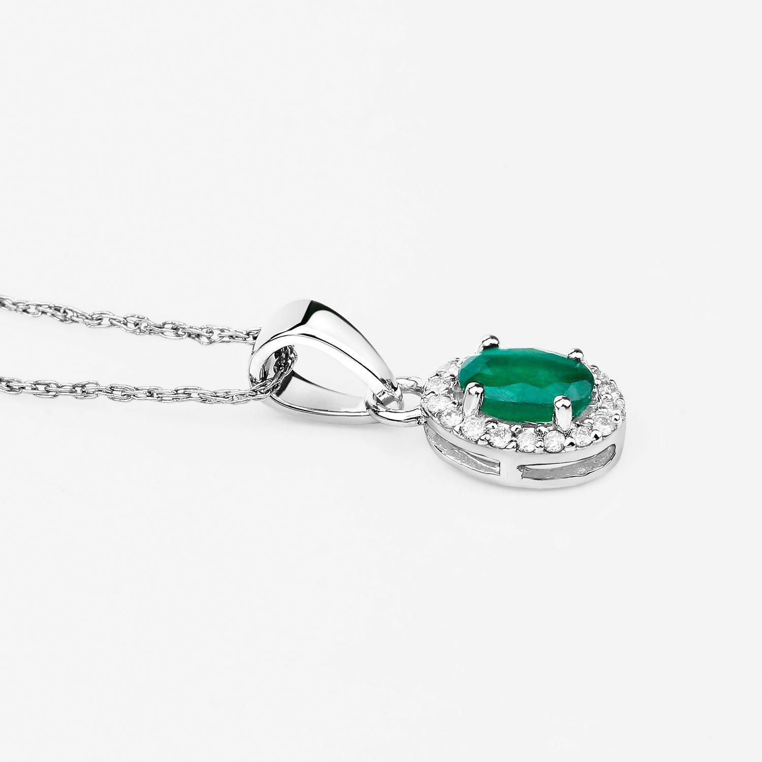 Zambian Emerald Pendant Necklace With Diamonds 0.81 Carats 14K White Gold In Excellent Condition For Sale In Laguna Niguel, CA