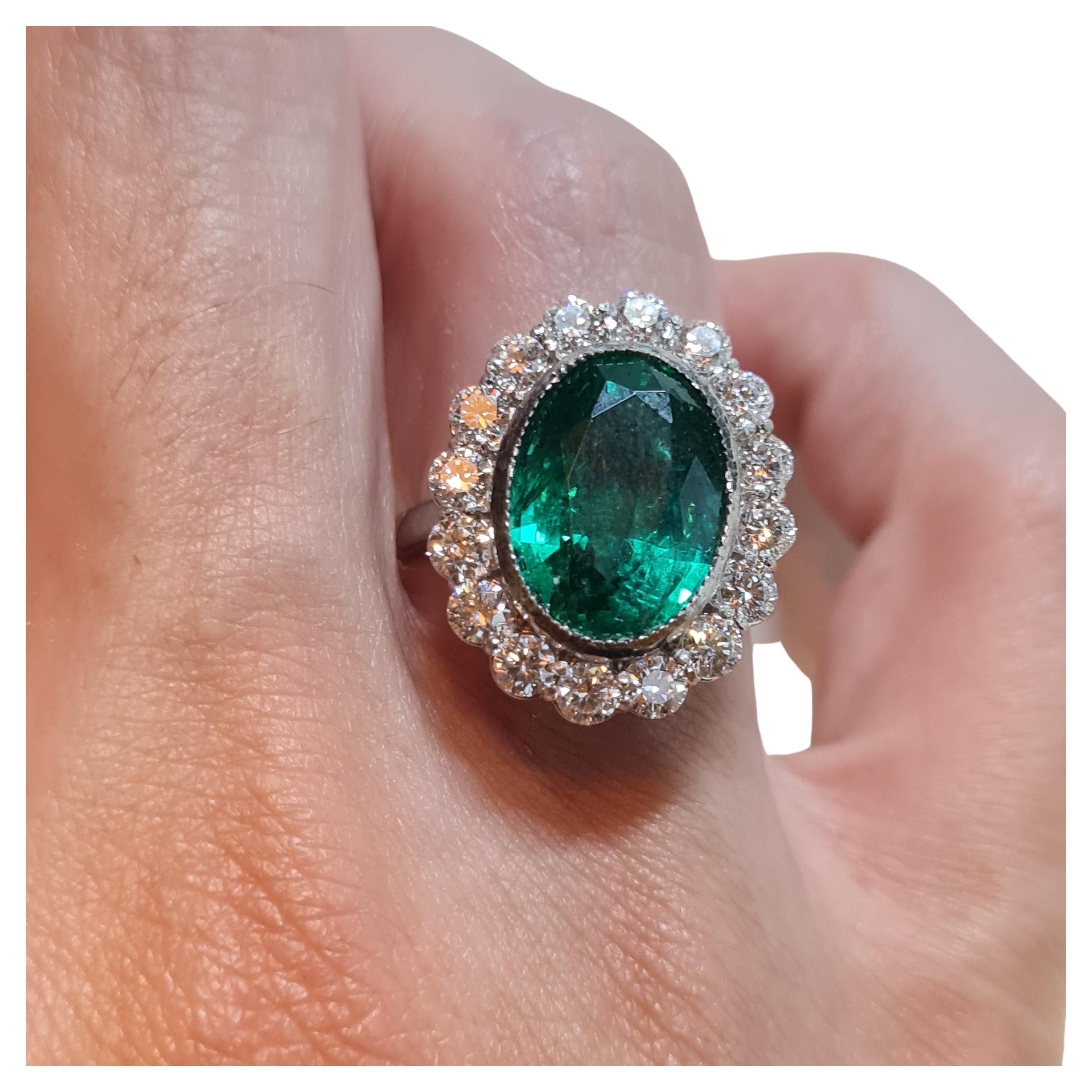 GIA-zertifizierter 6,40 Karat sambischer Smaragd-Platin- und Diamantring im Angebot 1