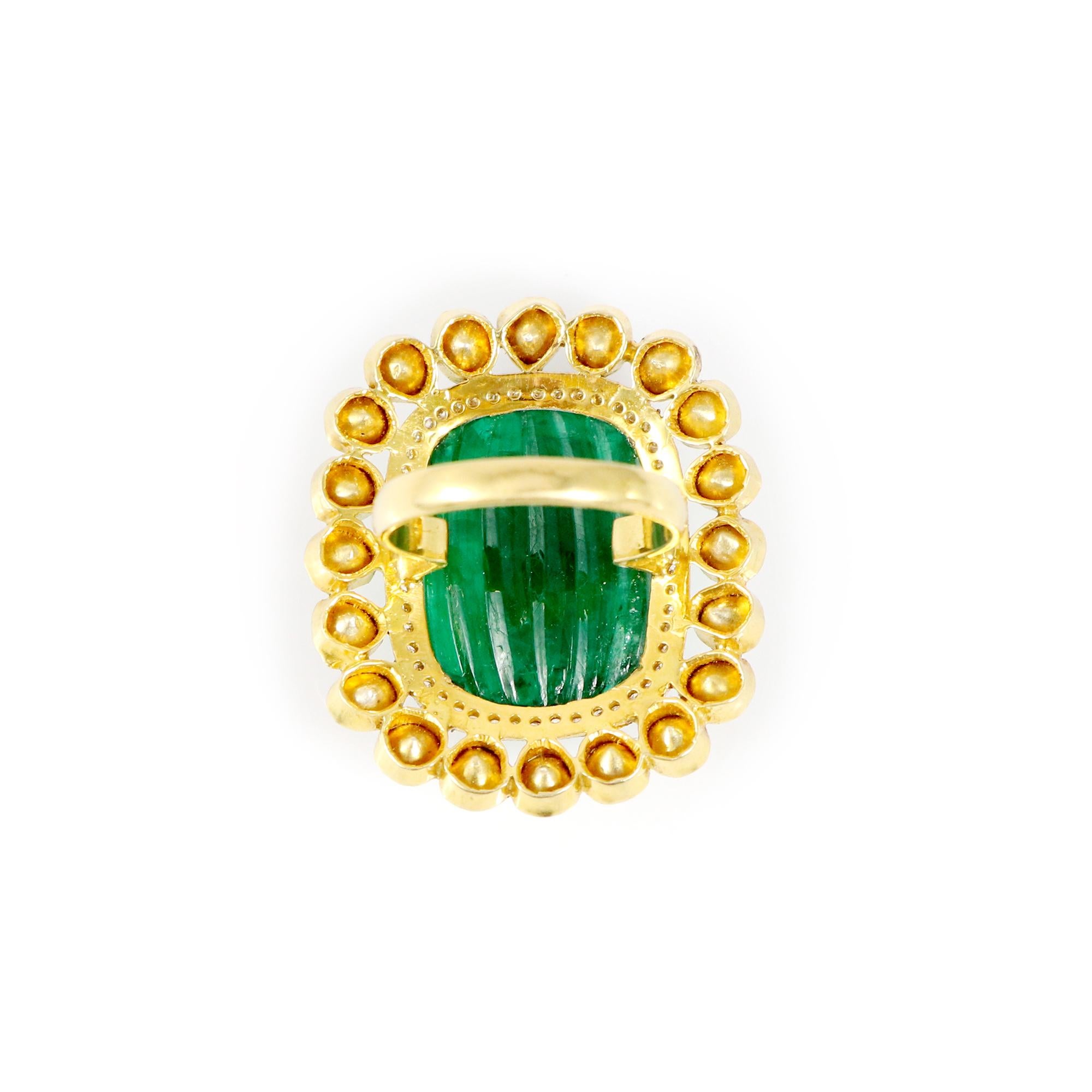 Modern Zambian Emerald Ring 0142 For Sale