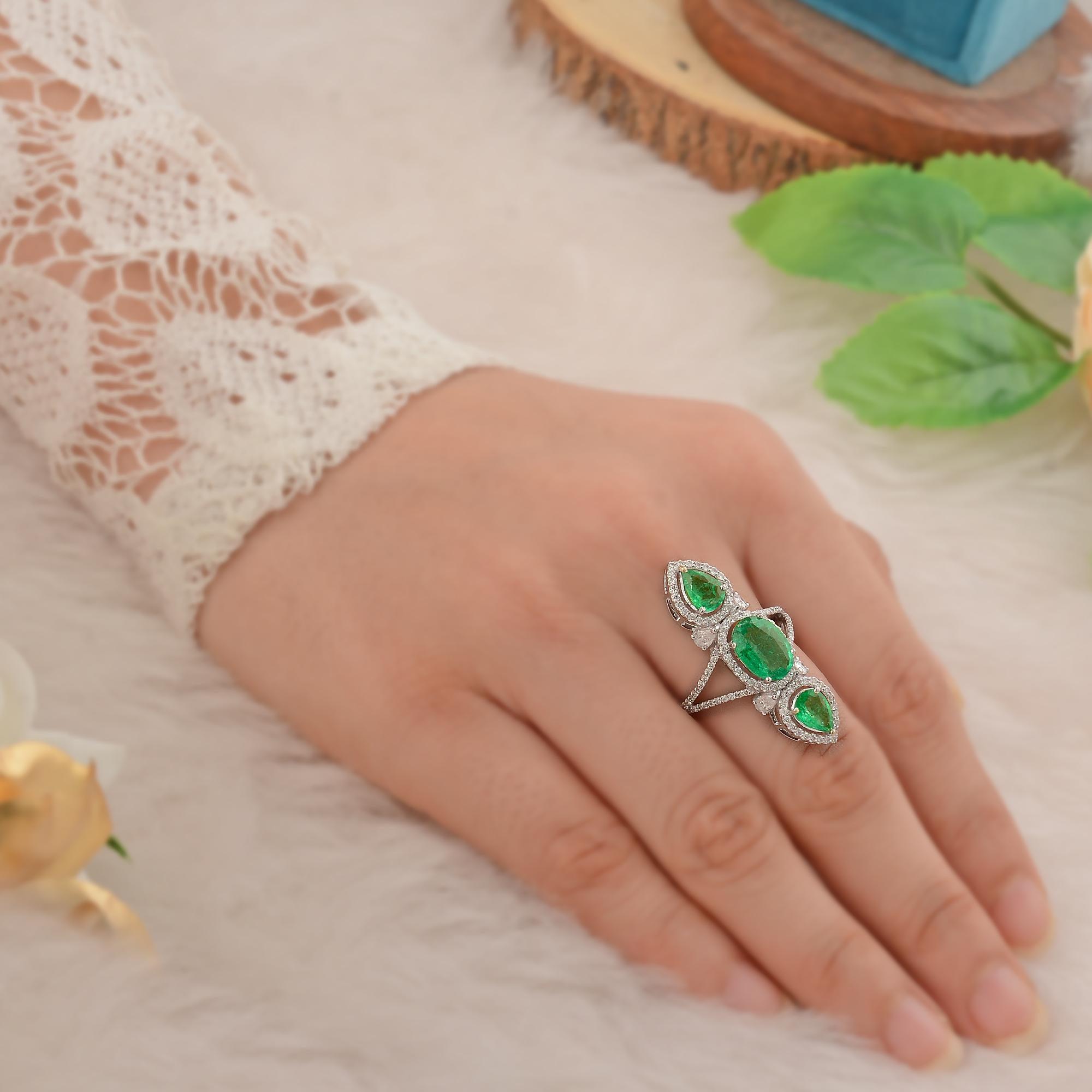 For Sale:  Natural Emerald Ring SI Clarity HI Color Diamond Pave 18k White Gold Jewelry 3