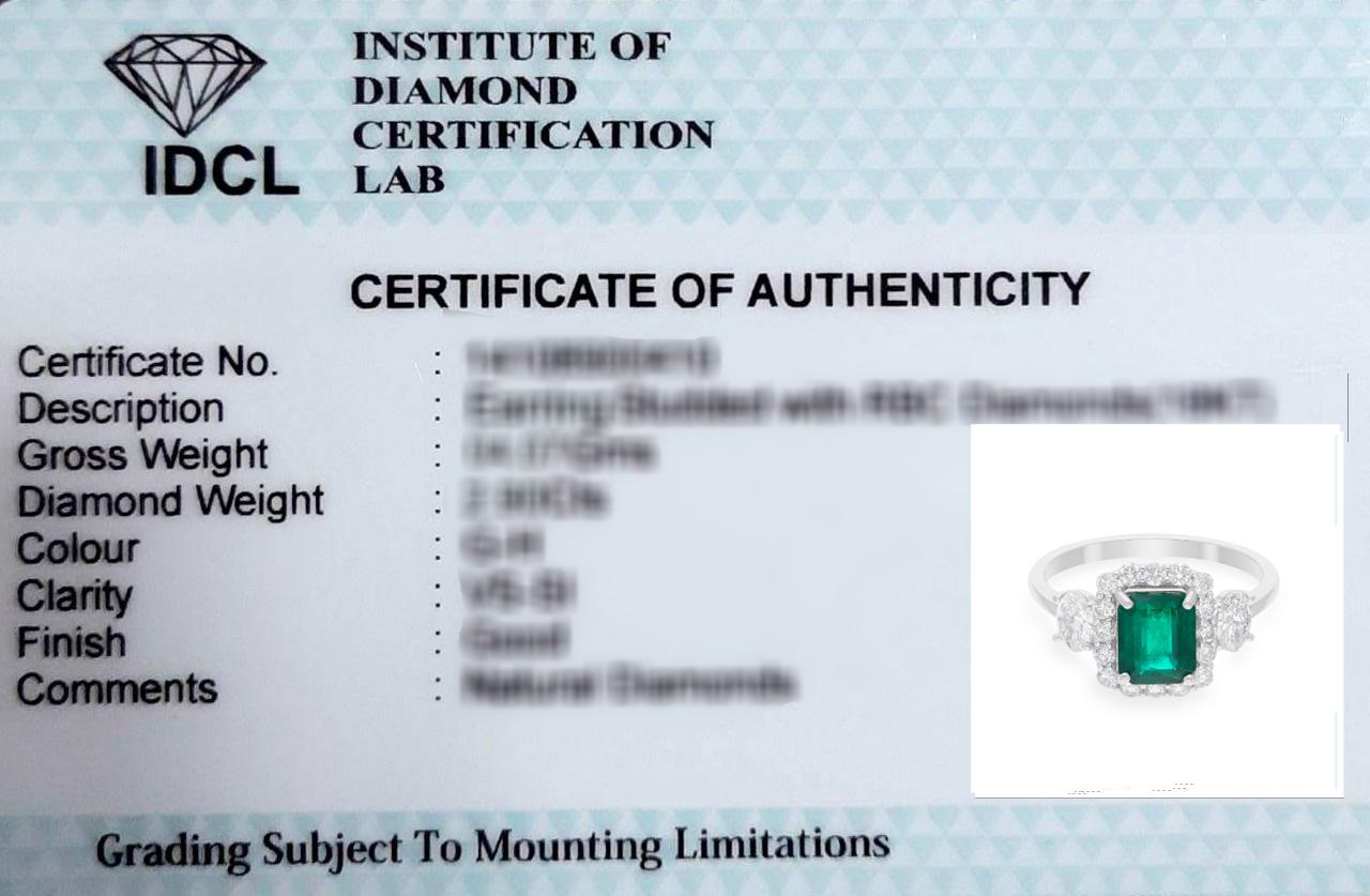 Women's Zambian Emerald Ring SI/H Oval Round Brilliant Cut Diamond 18 Karat White Gold For Sale
