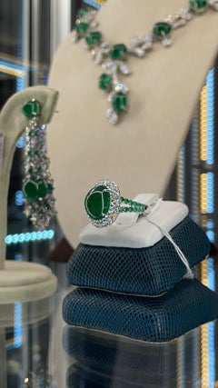 Zambian Emerald Round Cabochon Ring in 18K White Gold (7.28 cts Centre Stone)