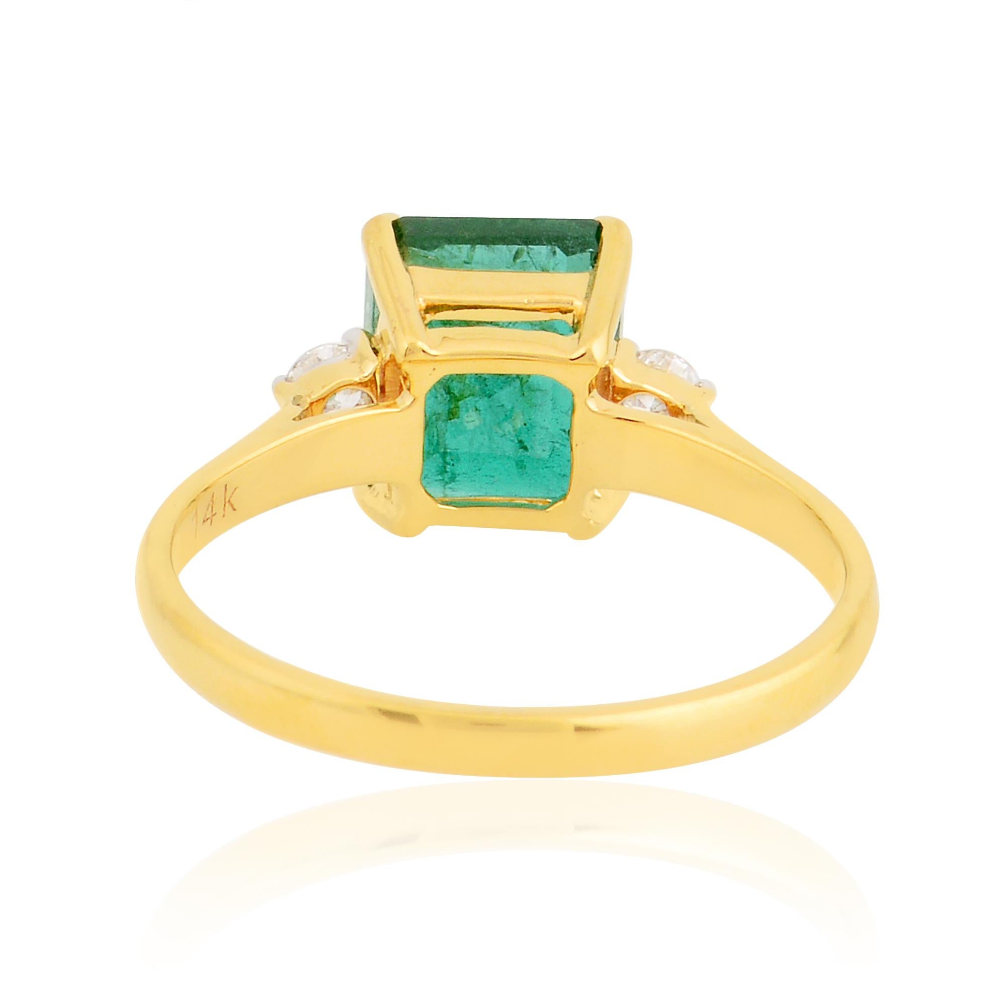 Im Angebot: Sambischer Smaragd SI/HI Diamant Drei Stein Verlobungsring 14k Massiv Gelbgold () 5