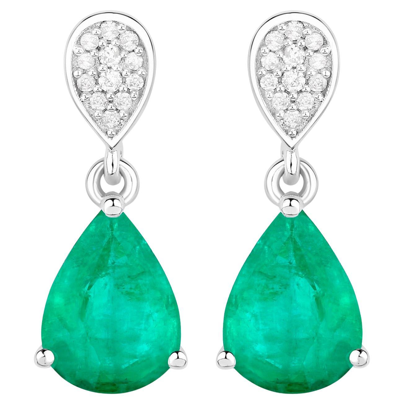 Zambian Emerald Teardrop Earrings Diamonds 2.2 Carats 14K White Gold in vendita