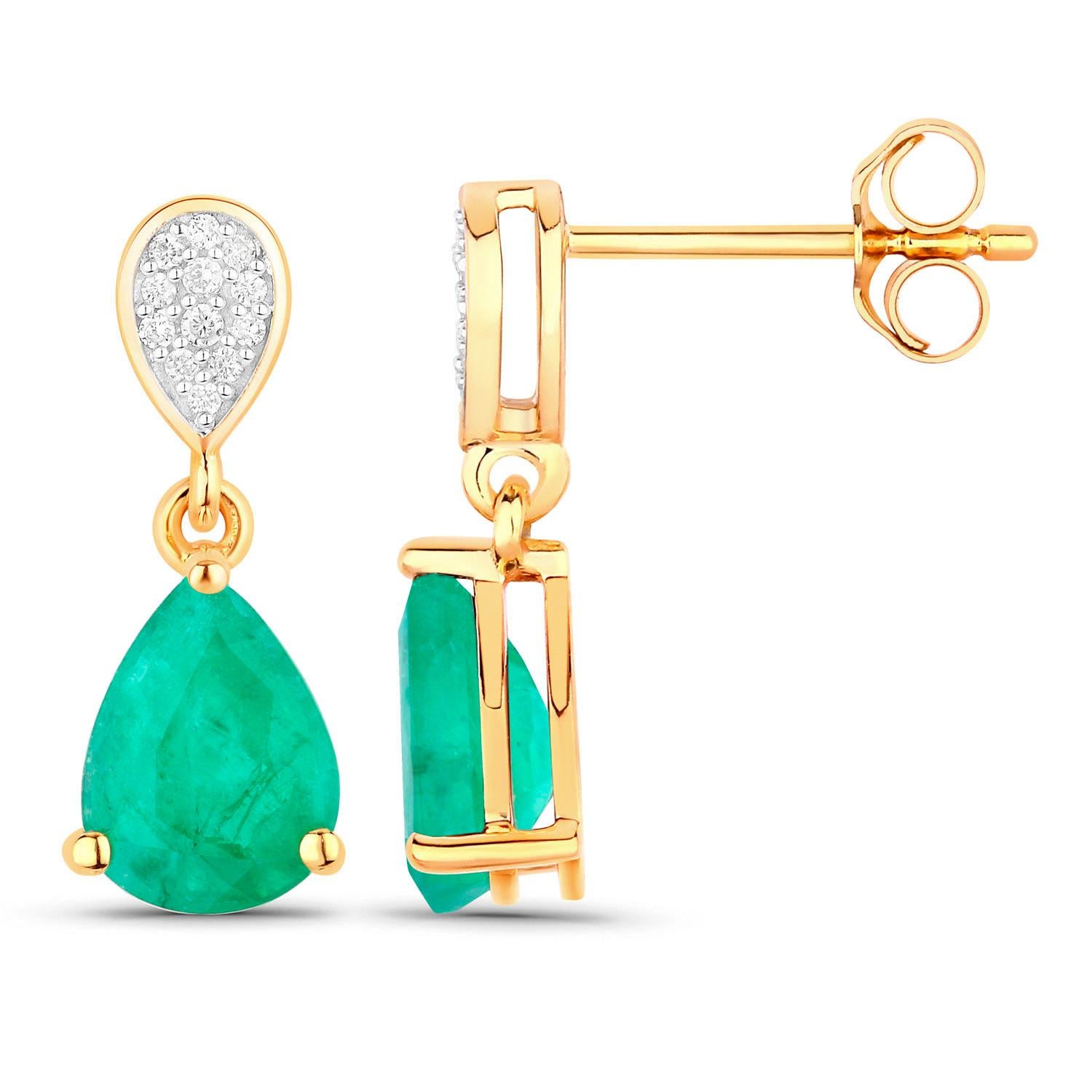 Contemporaneo Orecchini a goccia con smeraldo dello Zambia Diamanti 2,2 carati Oro giallo 14K in vendita