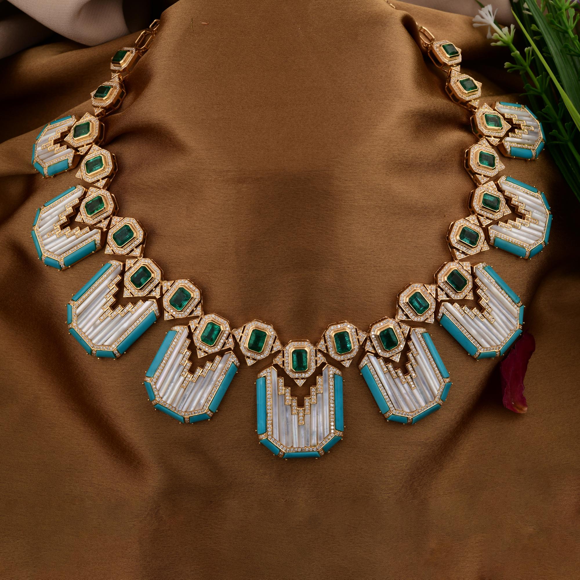 Moderne Emeraude de Zambie Turquoise Pendentif diamant Collier or jaune 18 carats en vente