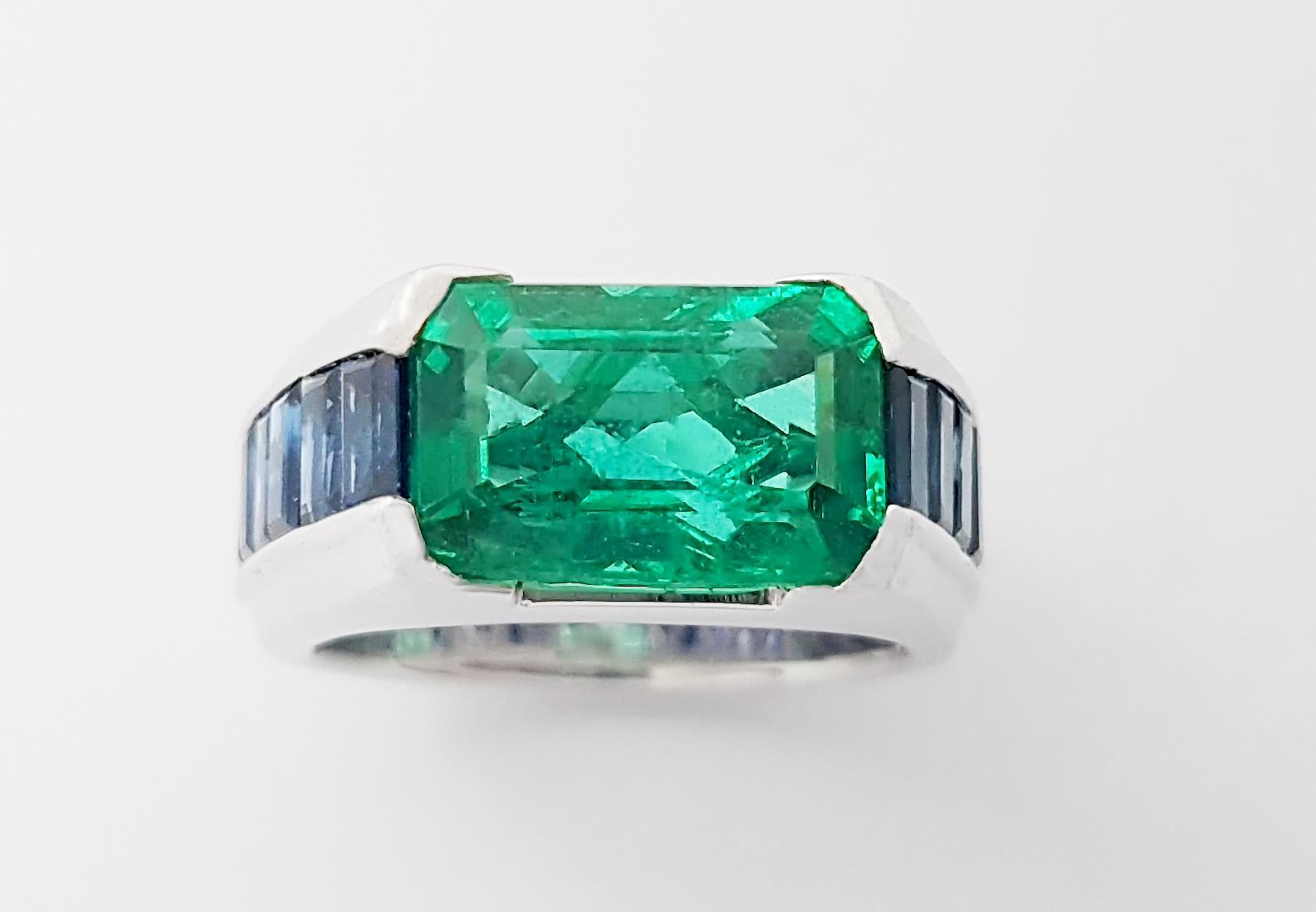 Anello con smeraldo dello Zambia e zaffiro blu con montatura in platino 950 in vendita 7