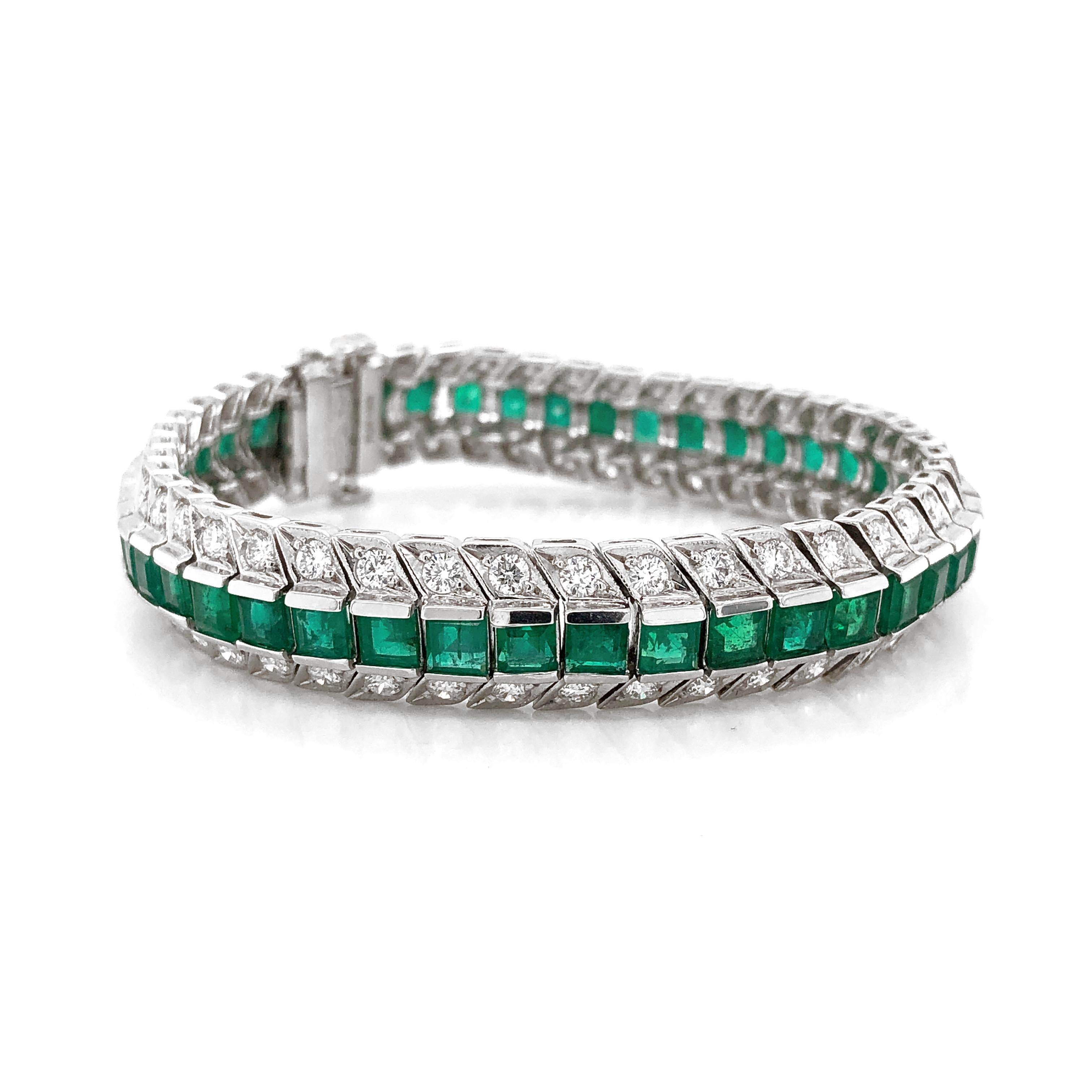 Zambian Square Cut Emeralds 14.28 Carat Diamond Platinum Link Bracelet In New Condition For Sale In New York, NY