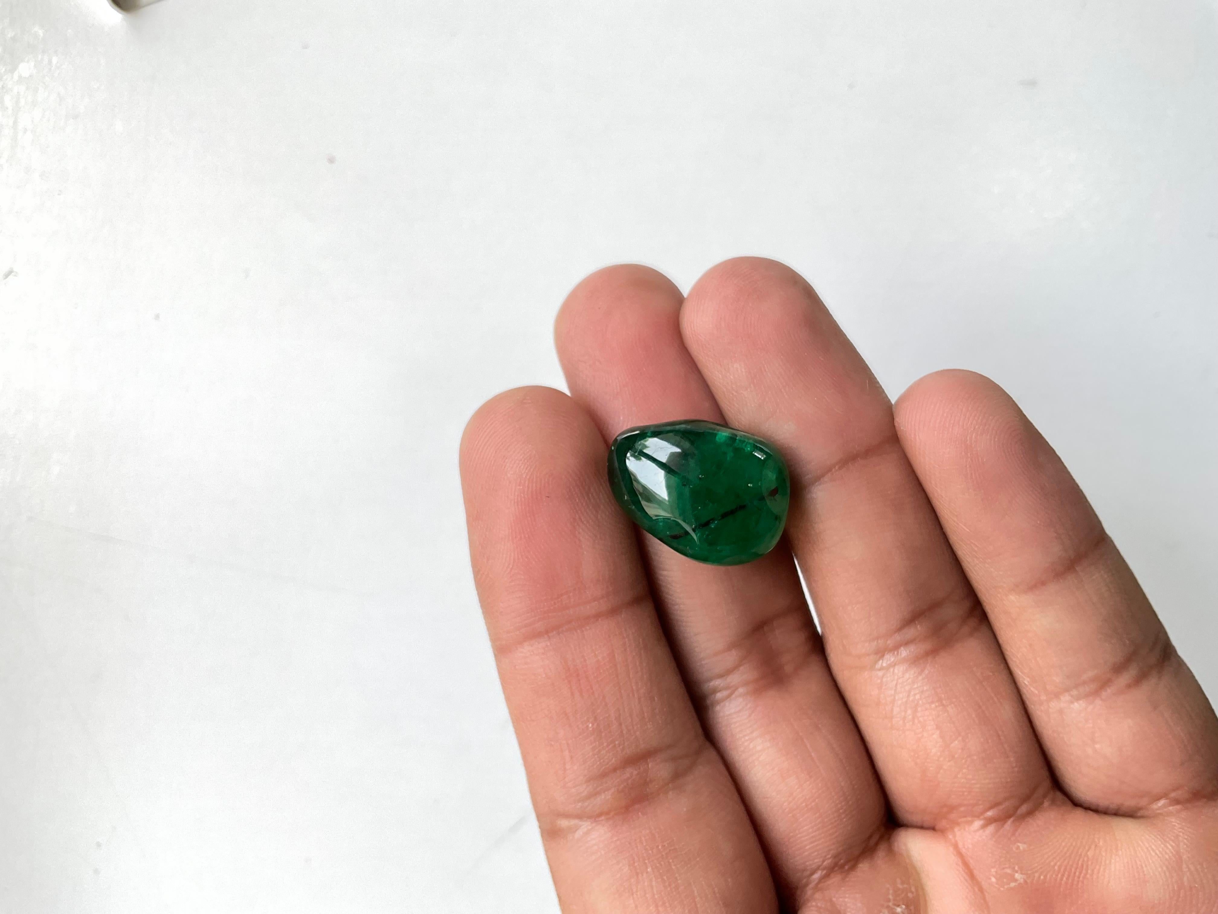 Vivid Green Emerald Smooth Tumbled Bead No Drill Hole Loose Gemstone Zambian Vivid Green Emerald Smooth Tumbled Bead No Drill Hole Loose Gemstone Neuf - En vente à Jaipur, RJ