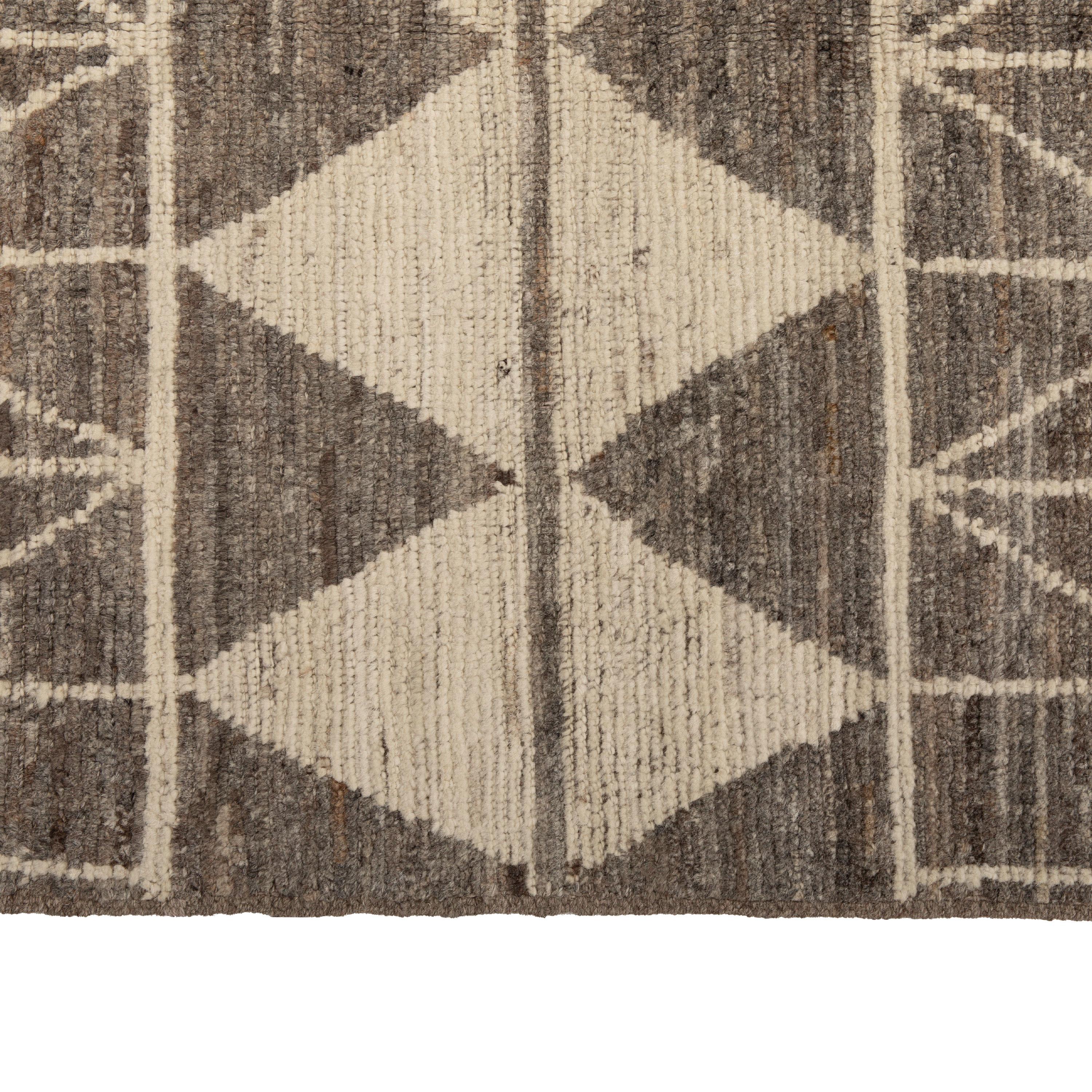 Hand-Knotted abc carpet Zameen Grey and Cream Geometric Wool Rug - 6'2