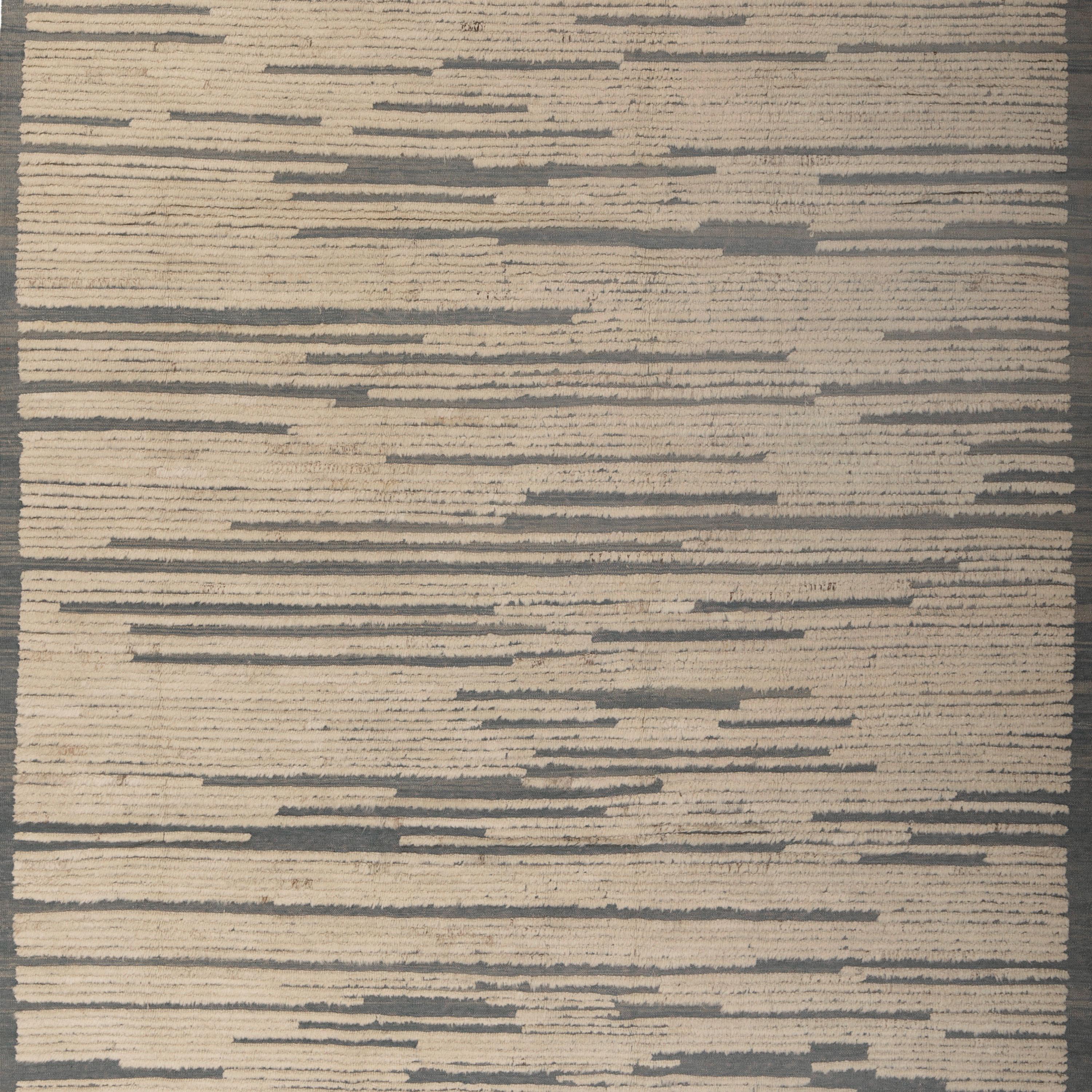 Inspiriert von den erdenden Grundlagen der natürlichen Farben der Erde und reinen MATERIALIEN, zeigt der Zameen Multicolored Striped Modern Wool Rug - 6'11