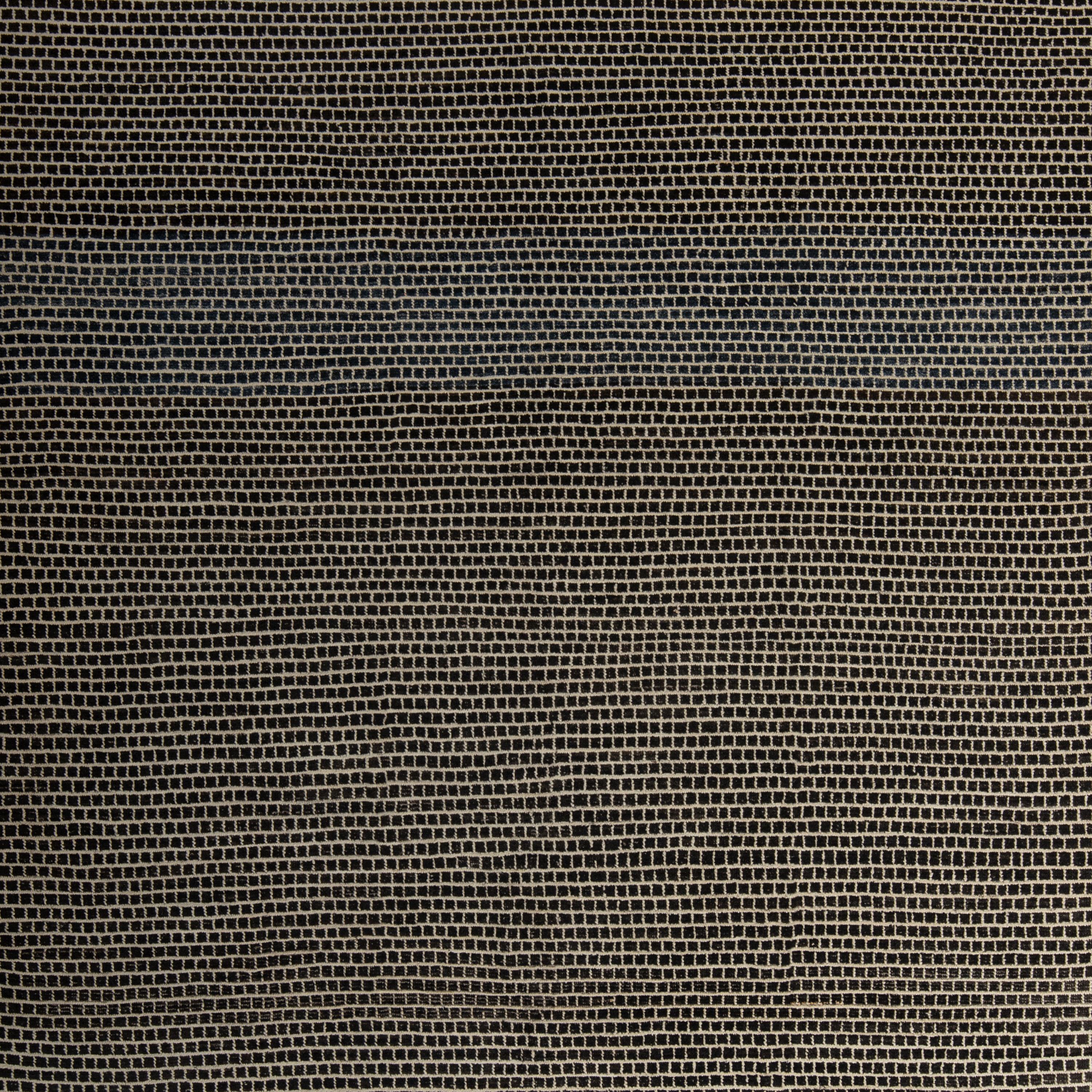 Inspiriert von den natürlichen Farben der Erde und den reinen Materialien bietet die Zameen Collection'S eine breite Palette moderner Motive aus der Mitte des Jahrhunderts in weichen, neutralen Tönen. Die in Zentralasien handgeknüpften