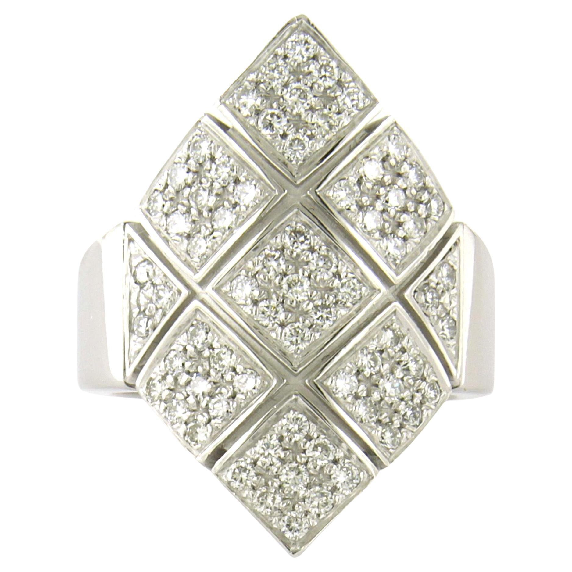 ZANCAN HRD report ring with brilliant cut diamonds up to 0.80ct 18k gold For Sale