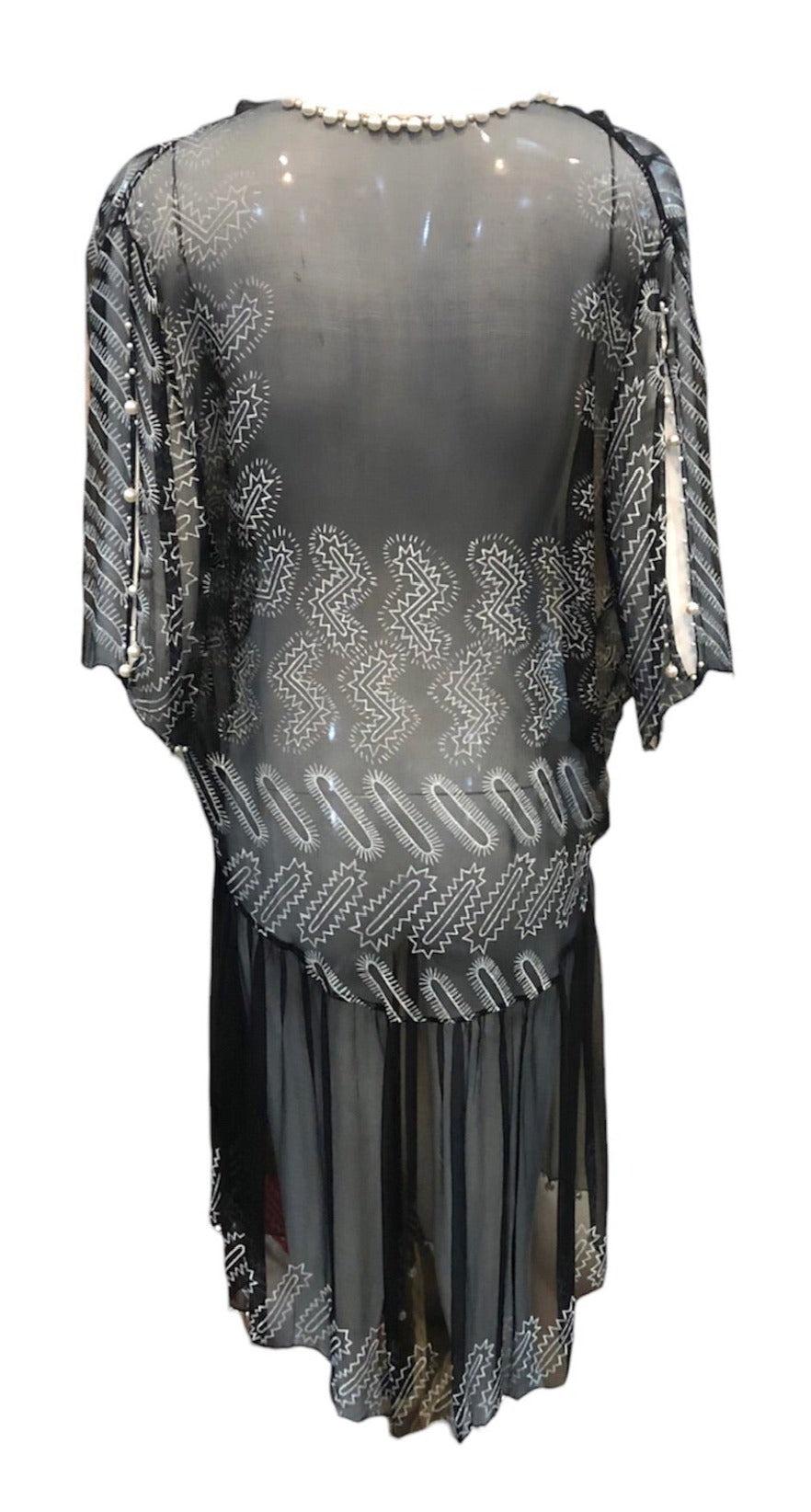 Noir Robe en mousseline de Zandra Rhodes garnie de perles et de strass, années 1980 en vente