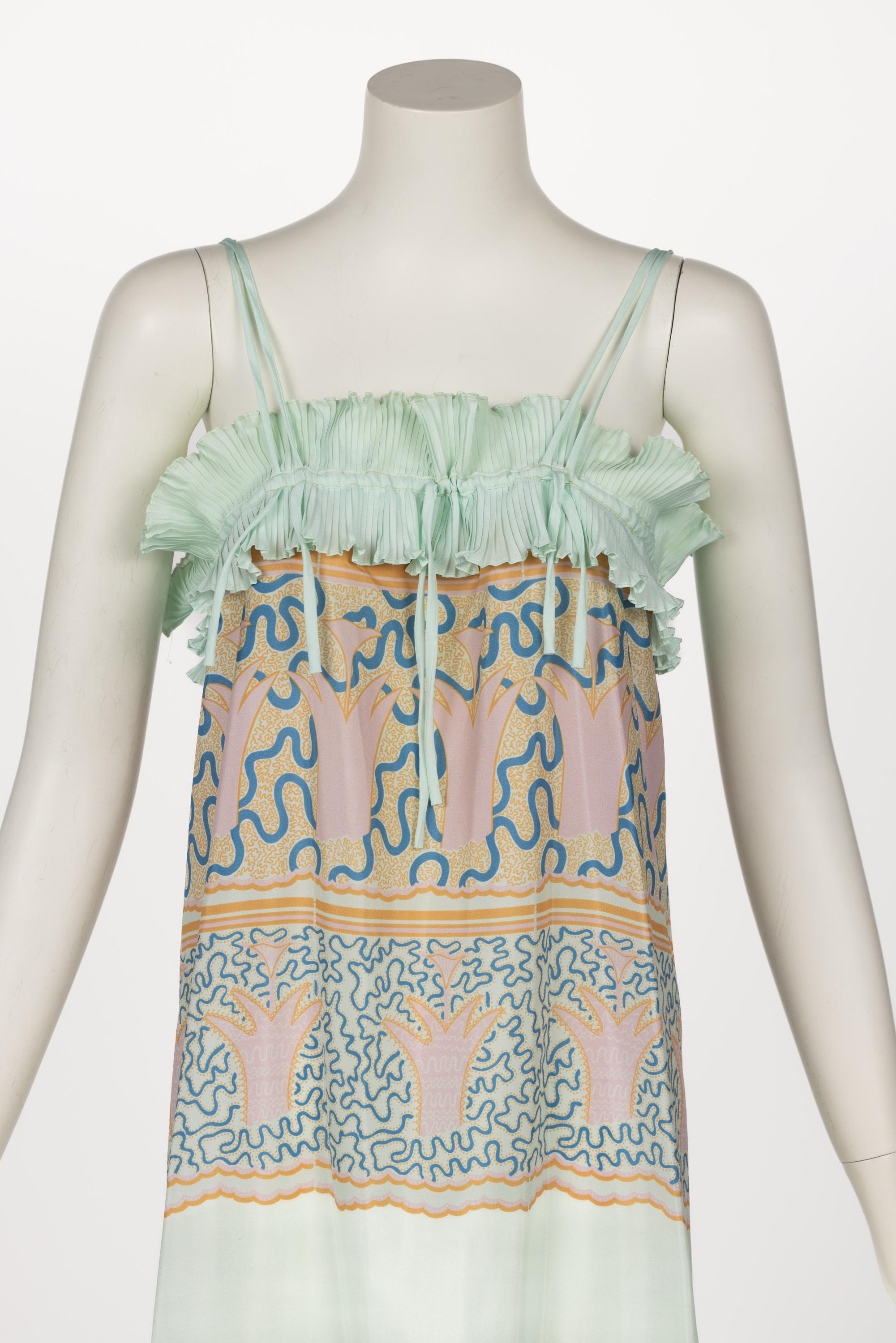 Zandra Rhodes Mint Green Printed Caftan Dress Set, 1970s For Sale 9
