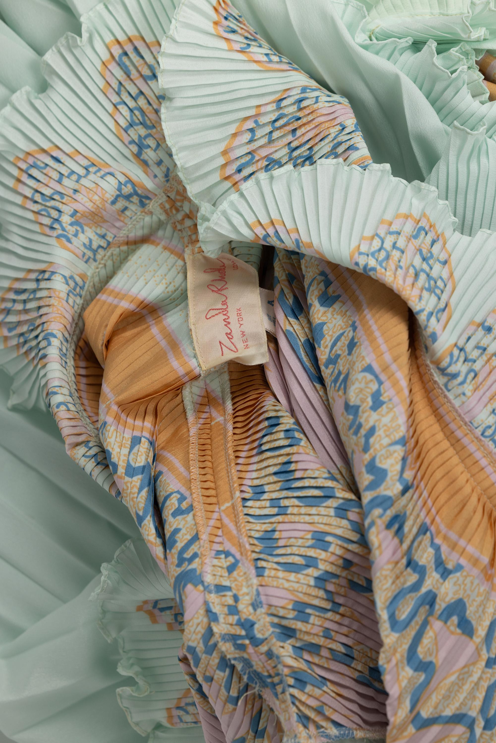 Zandra Rhodes Mint Green Printed Caftan Dress Set, 1970s For Sale 13