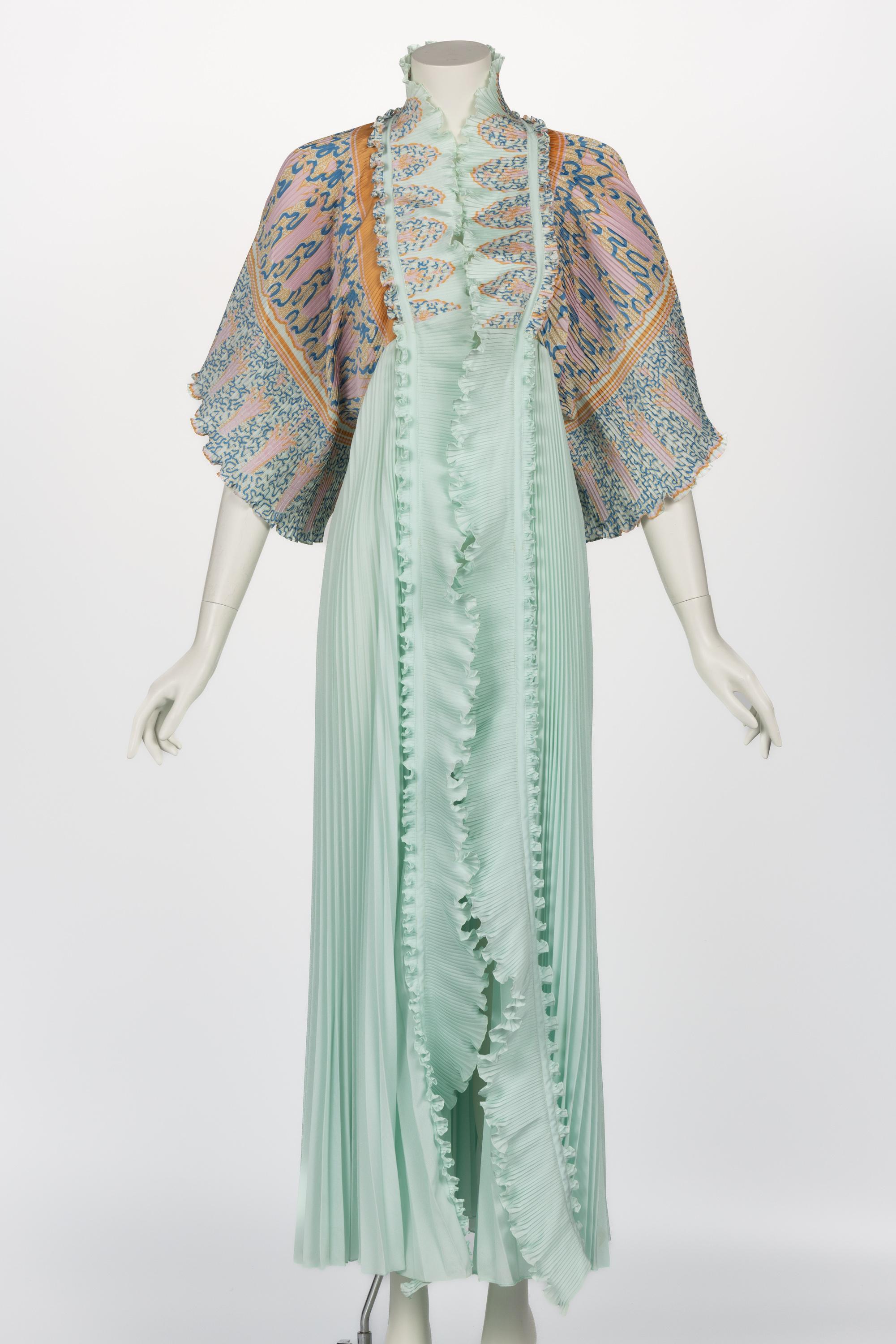 Zandra Rhodes Mint Green Printed Caftan Dress Set, 1970s In Excellent Condition For Sale In Boca Raton, FL