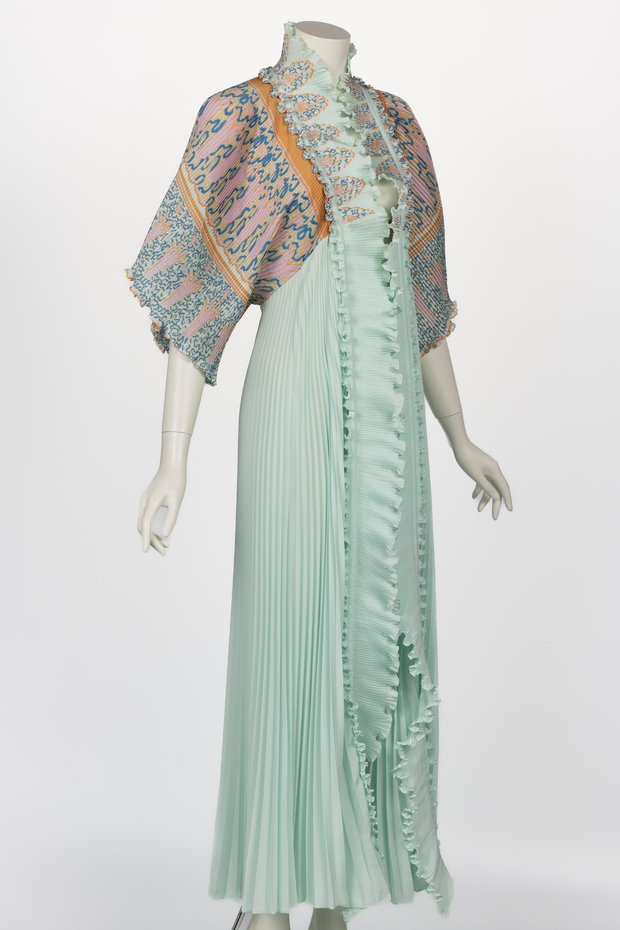 Women's Zandra Rhodes Mint Green Printed Caftan Dress Set, 1970s For Sale