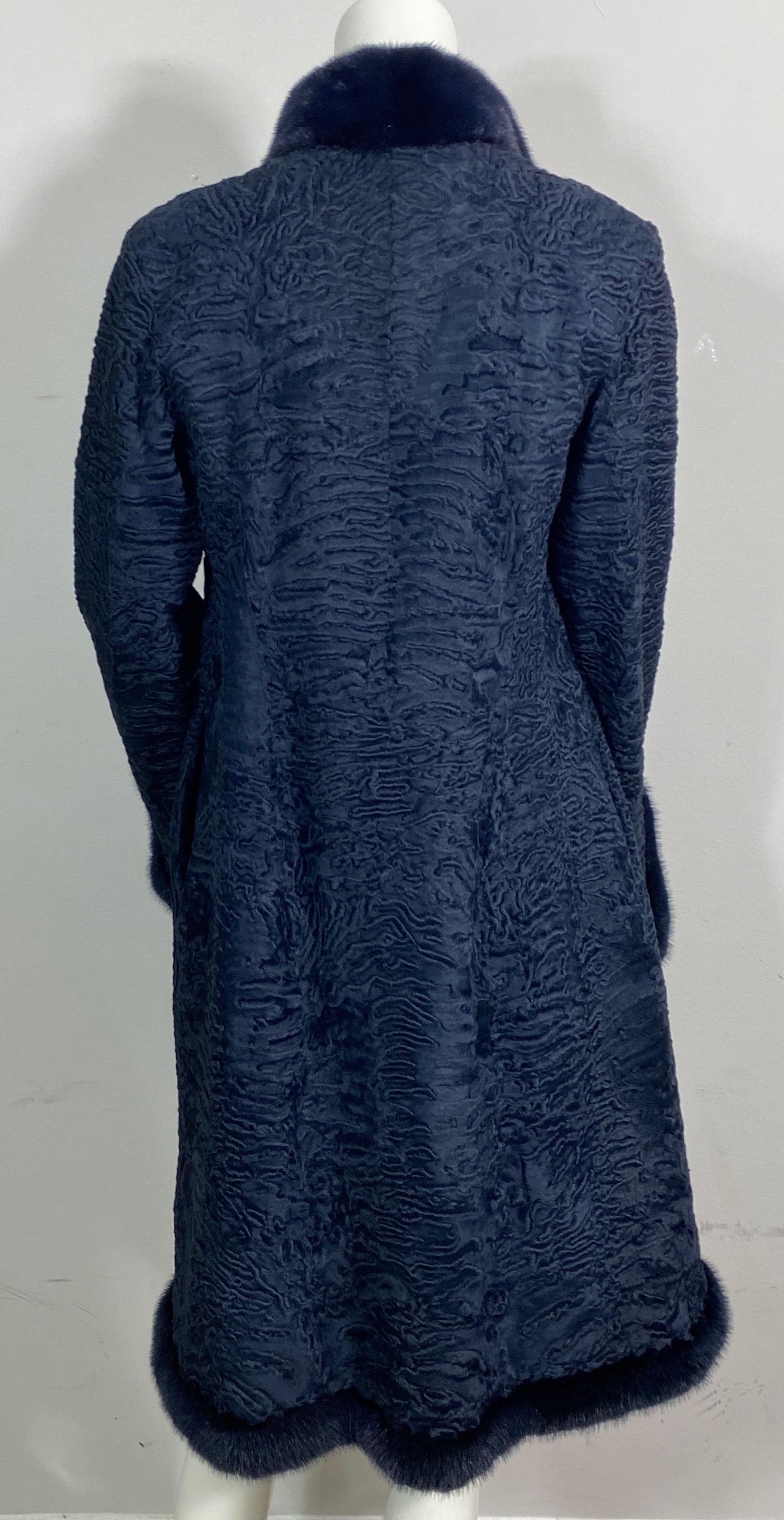 Zandra Rhodes Cappotto lungo blu navy in visone e coda larga - Piccolo/Medio in vendita 6