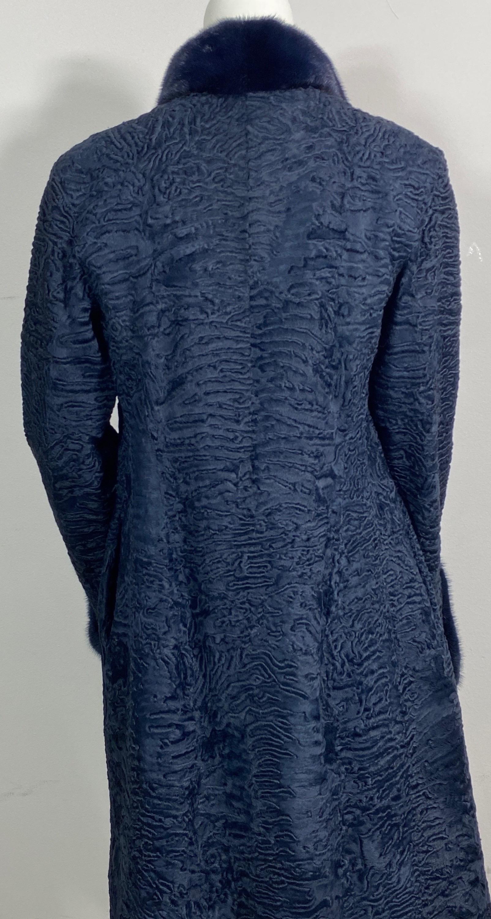 Zandra Rhodes Cappotto lungo blu navy in visone e coda larga - Piccolo/Medio in vendita 7