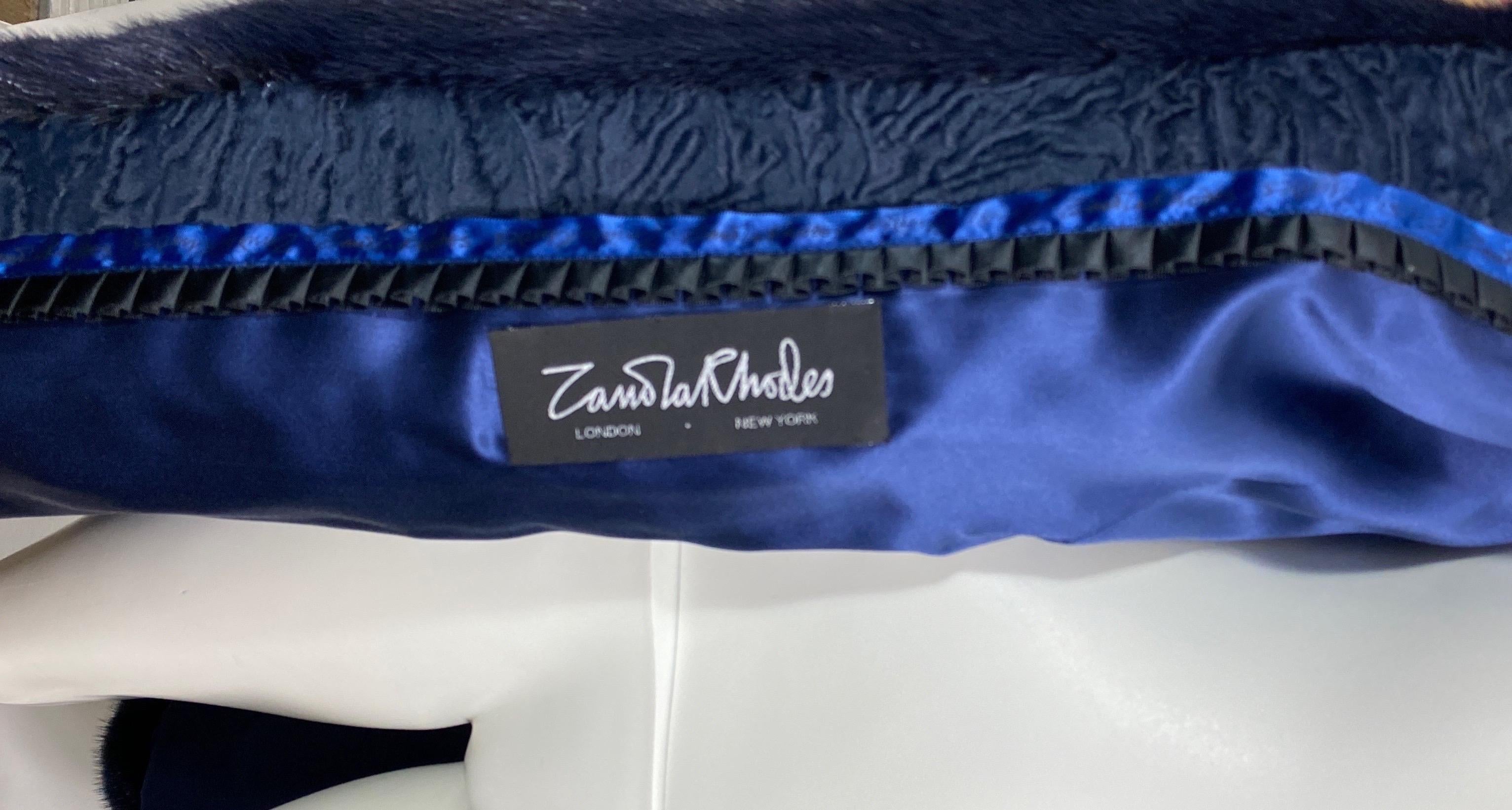 Zandra Rhodes Cappotto lungo blu navy in visone e coda larga - Piccolo/Medio in vendita 9
