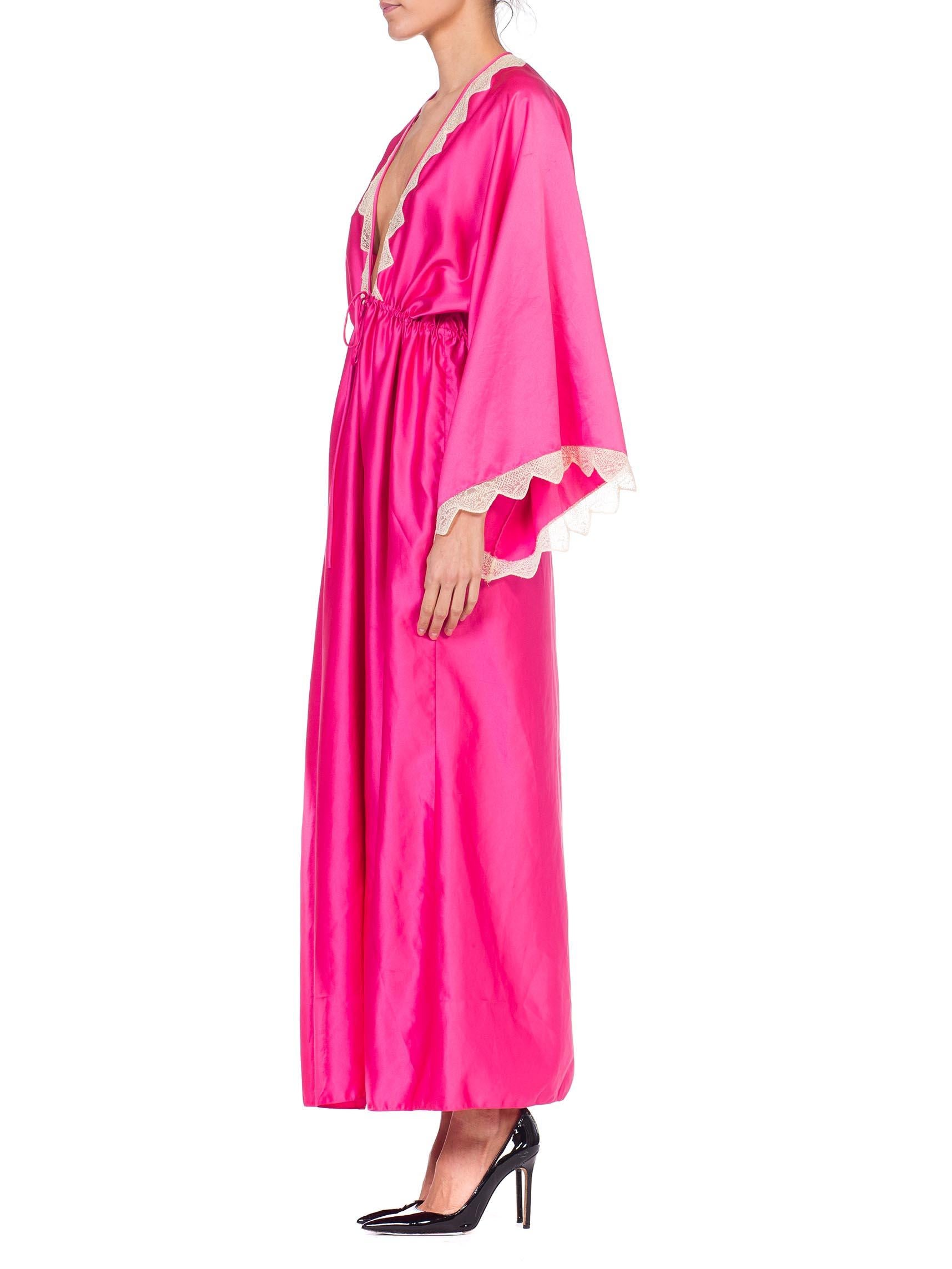 Zandra Rhodes Pink Satin Kaftan Maxi Dress With Lace In Good Condition In New York, NY