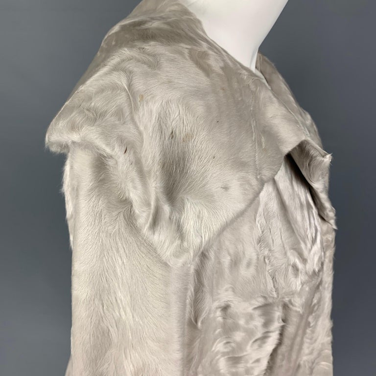 ZANDRA RHODES Size S Light Gray Lamb Shearling Hook & Eye Coat In Good Condition For Sale In San Francisco, CA