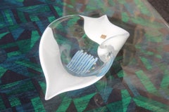 Zanetti: große Schale aus weißem und hellblauem Muranoglas mit klarem Muscheldesign
